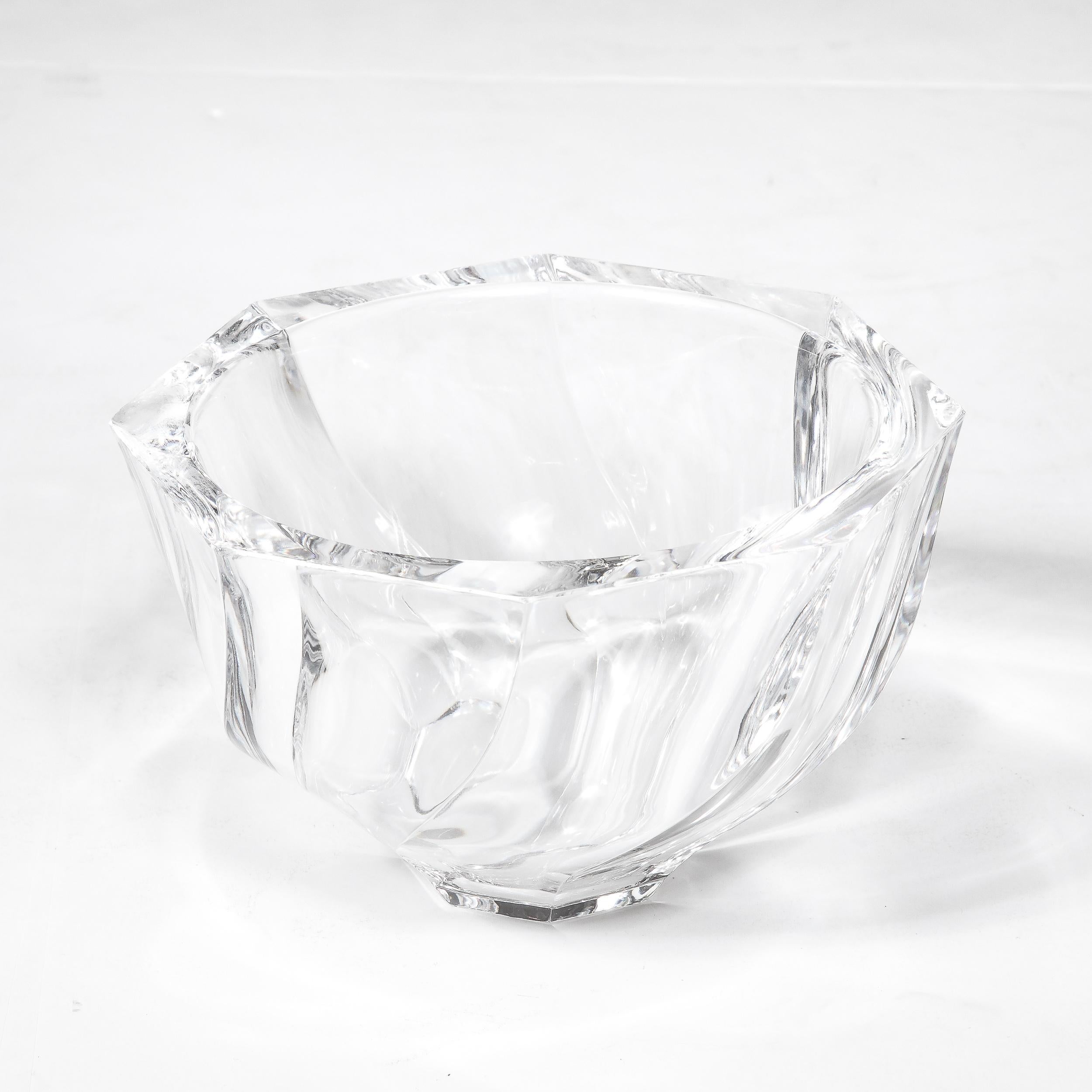 Mid-Century Modernist Spiral Form Crystal Bowl by Orrefors In Excellent Condition For Sale In New York, NY