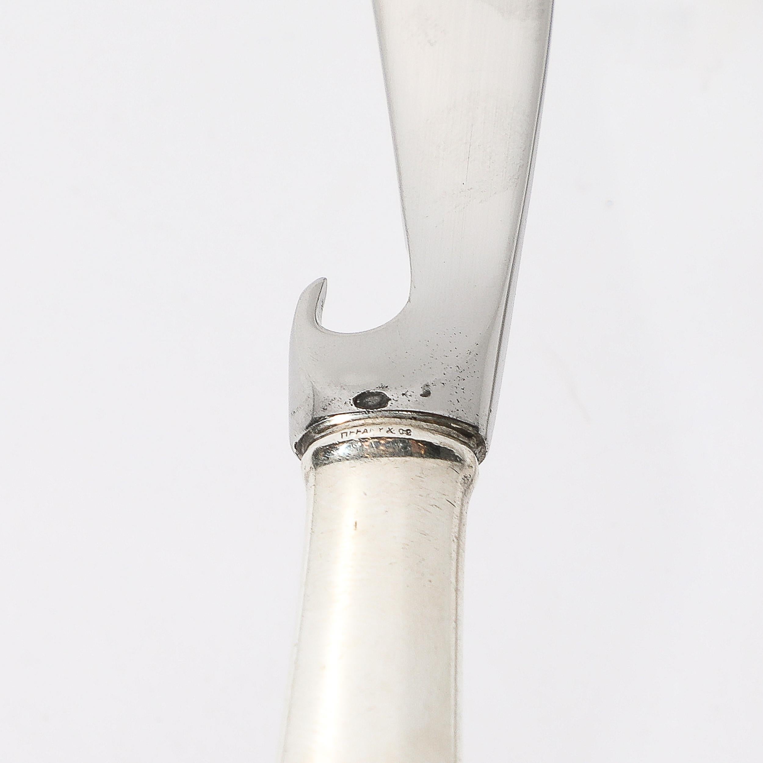 Mid-Century moderno Coltello da bar in argento Sterling Modernista di metà secolo firmato Tiffany & Co. in vendita
