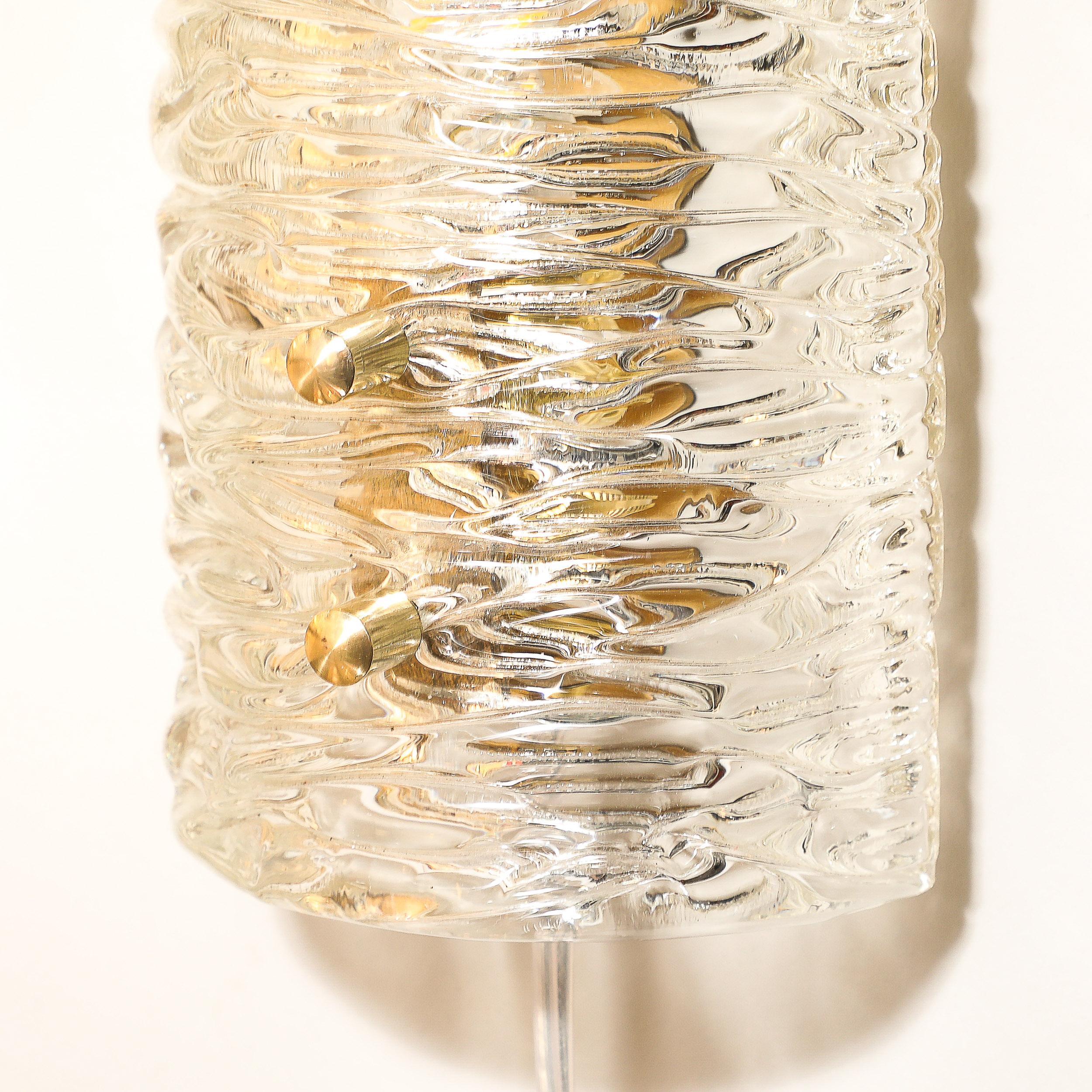 Apliques de cristal estriado modernistas de mediados de siglo con accesorios de latón de Carl Fagerlund en venta 1