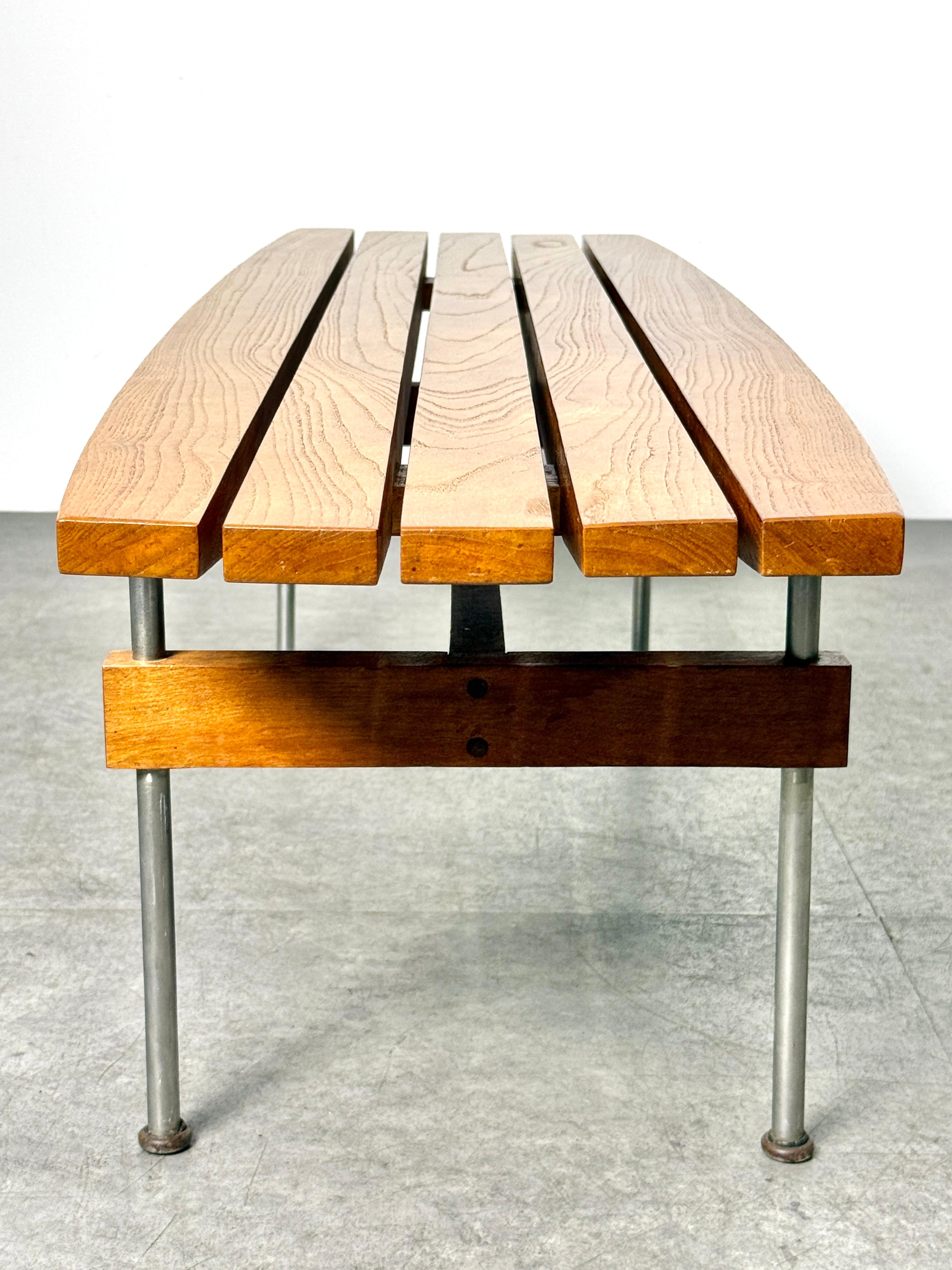 Banc à lattes en bois de style Studio Craft, moderniste du milieu du siècle dernier, design architectural des années 1950 en vente 6