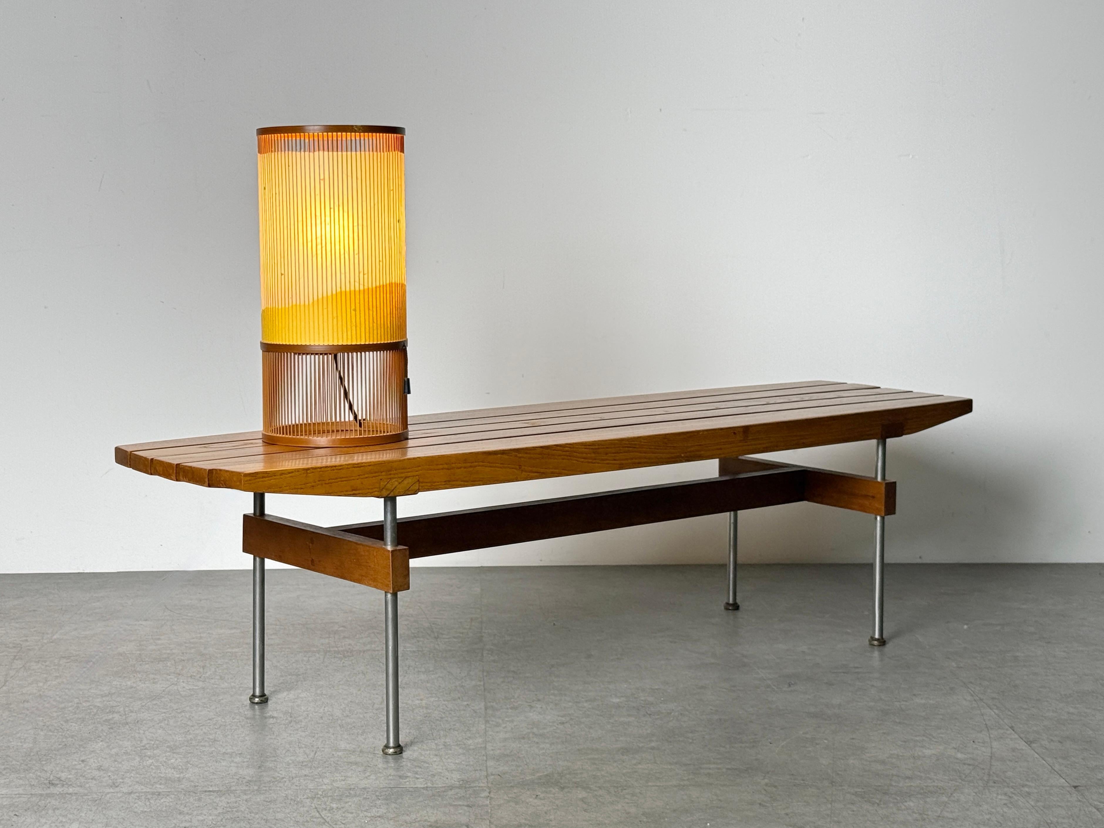 20ième siècle Banc à lattes en bois de style Studio Craft, moderniste du milieu du siècle dernier, design architectural des années 1950 en vente