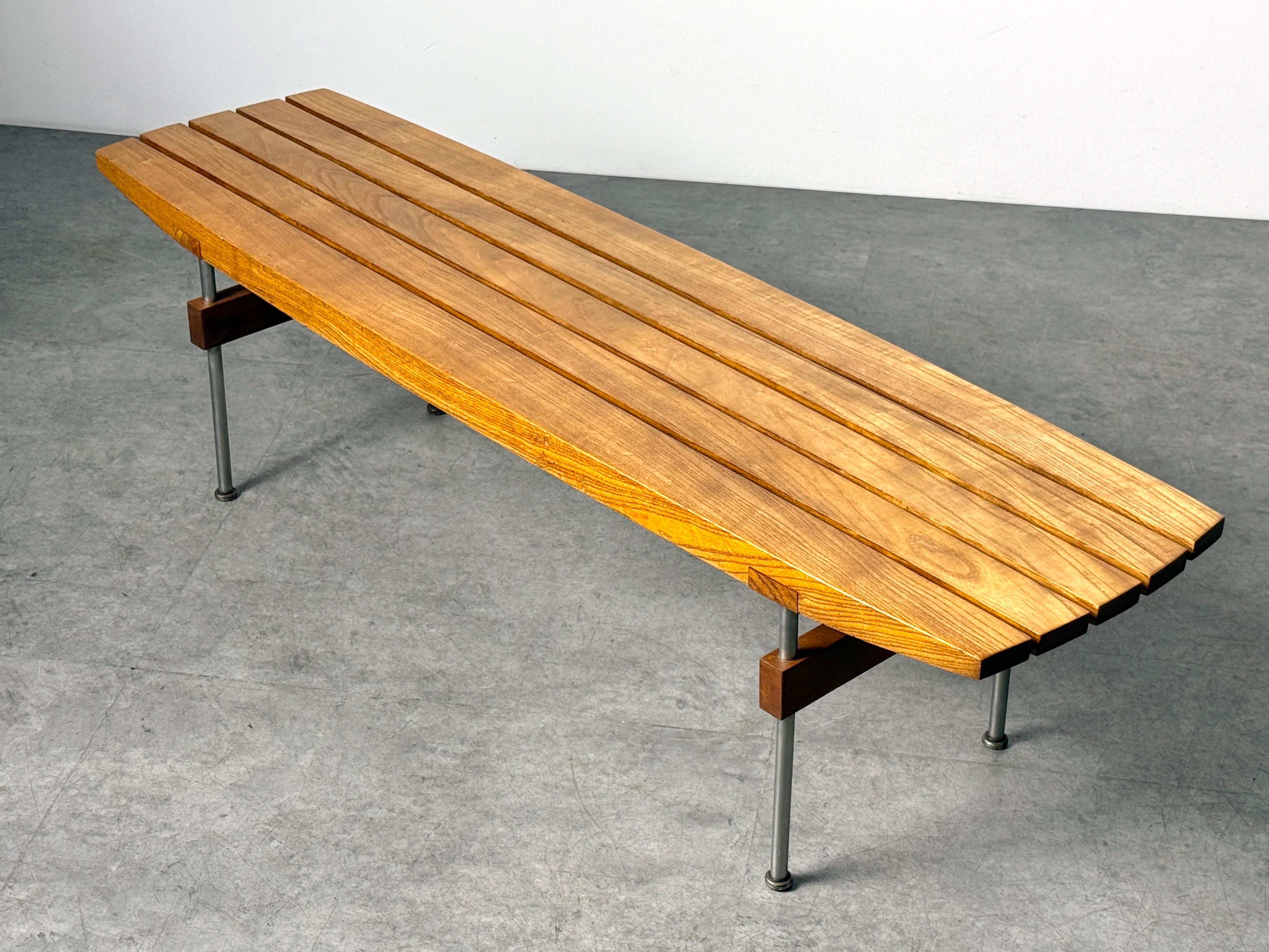 Américain Banc à lattes en bois de style Studio Craft, moderniste du milieu du siècle dernier, design architectural des années 1950 en vente