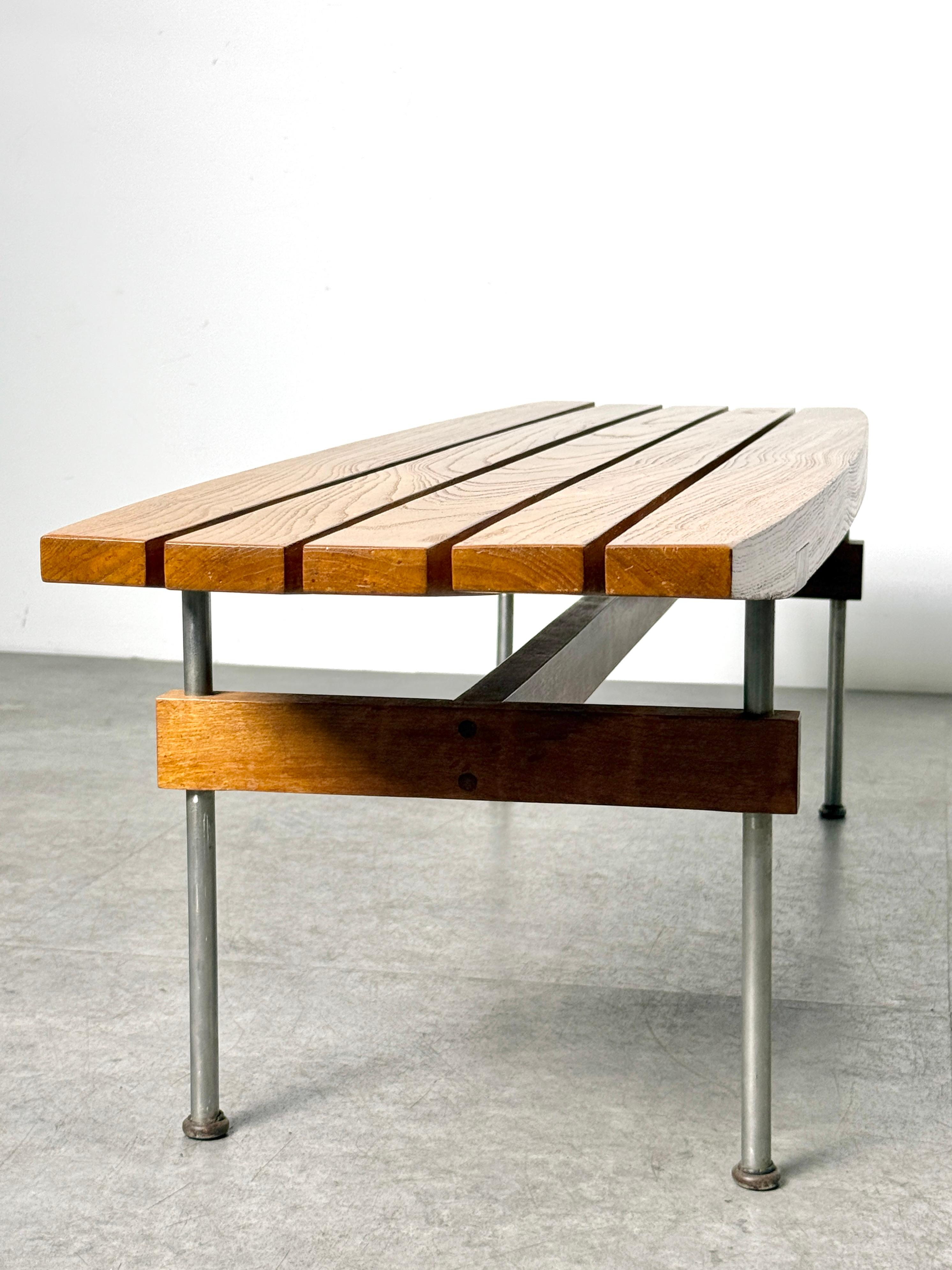 Banc à lattes en bois de style Studio Craft, moderniste du milieu du siècle dernier, design architectural des années 1950 en vente 2