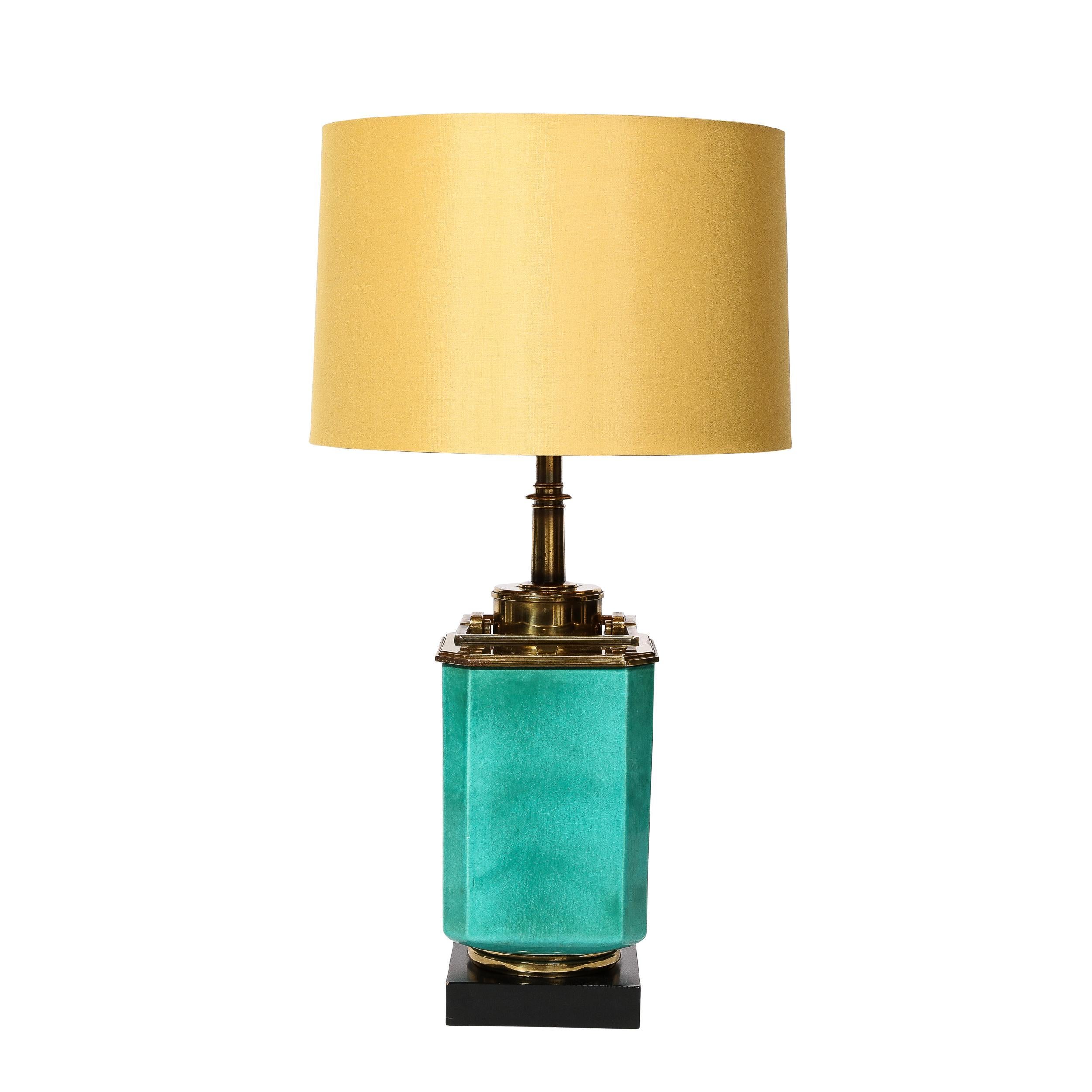 Lampe de bureau moderniste du milieu du siècle dernier en jade turquoise avec raccords en laiton poli