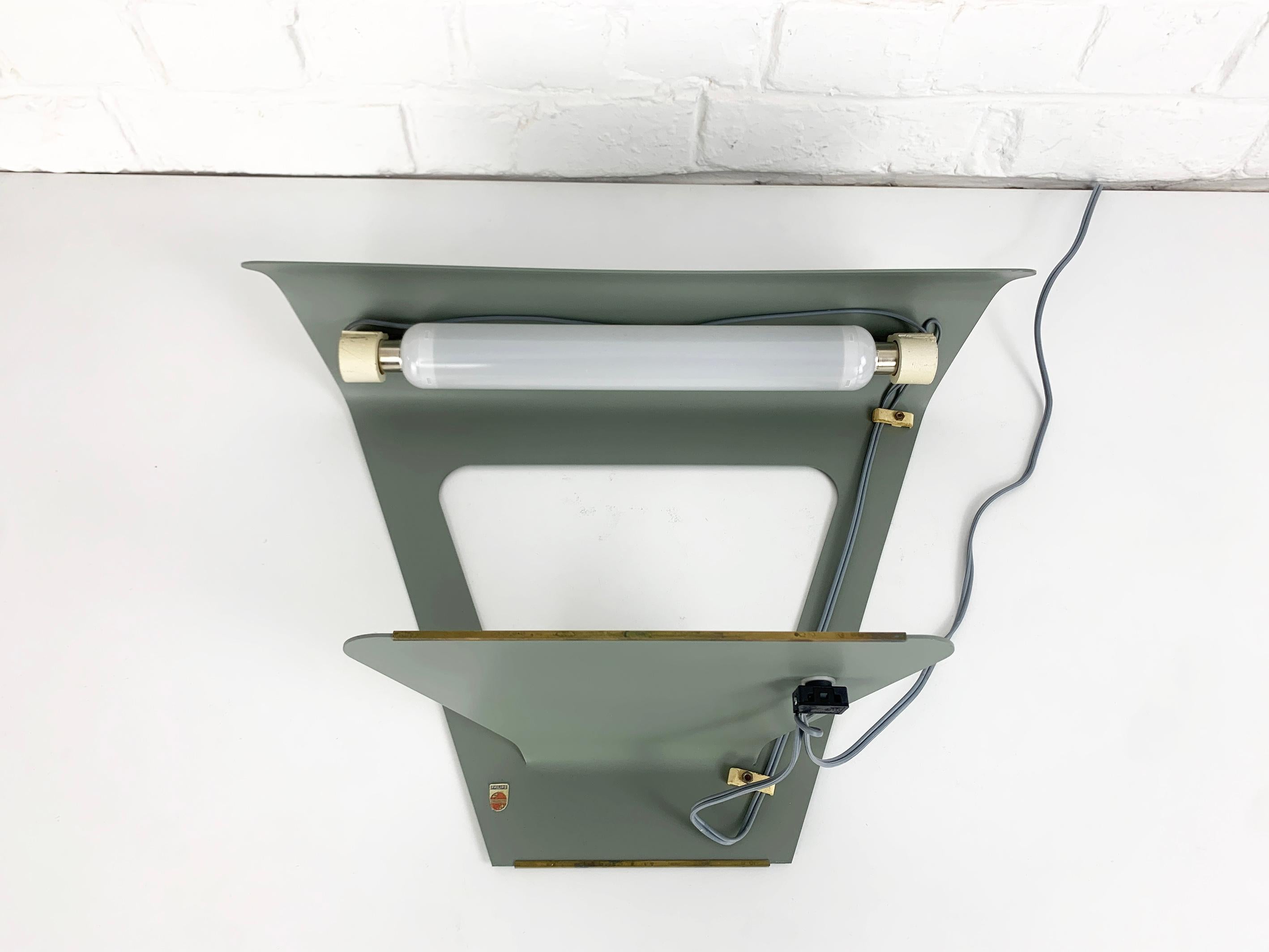 Lampada da tavolo o da scrivania modernista del Mid-Century di Charlotte Perriand per Philips, anni '50 in vendita 6