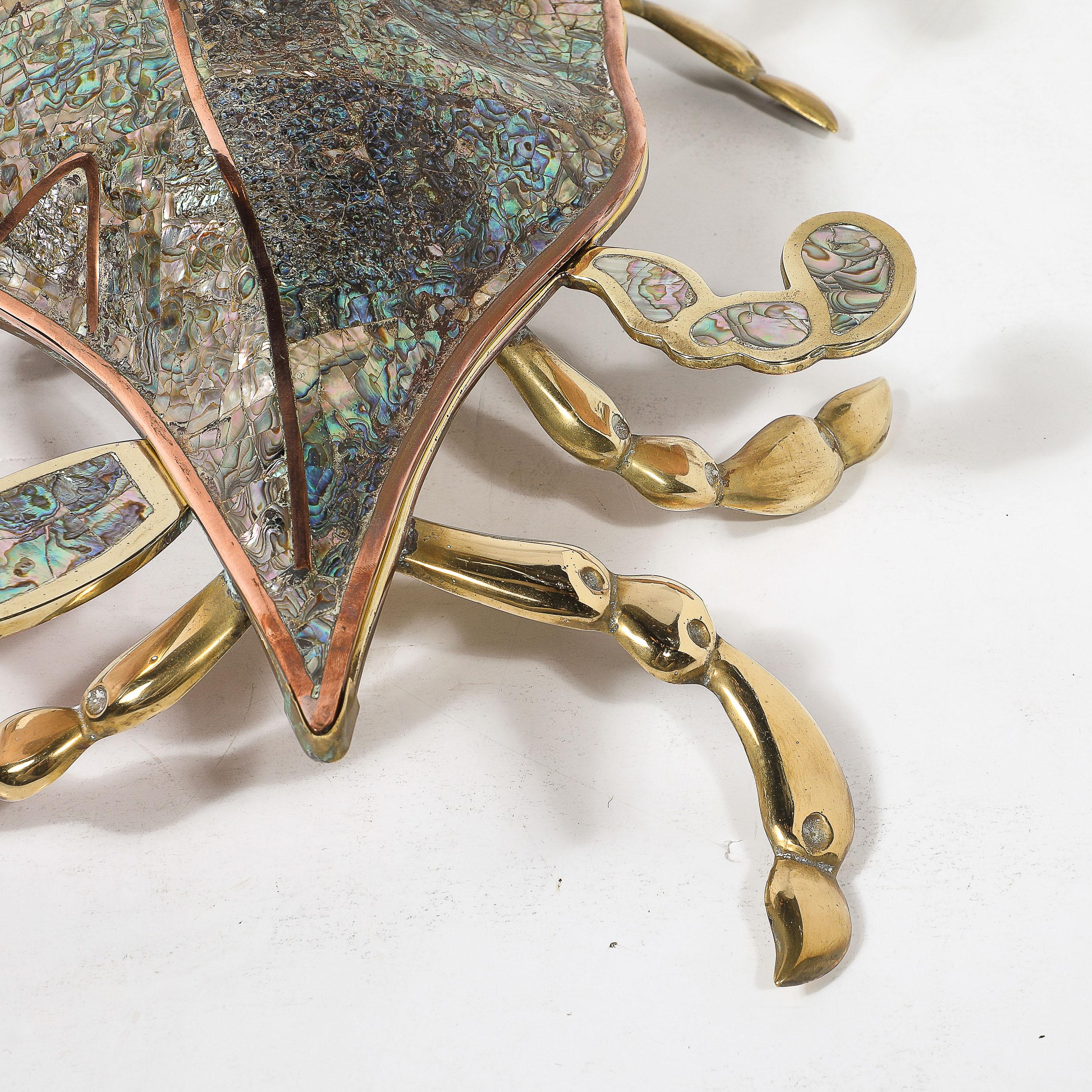 Boîte à crabes en cuivre et laiton sculpturale et ormeau tessellés, moderniste du milieu du siècle en vente 4