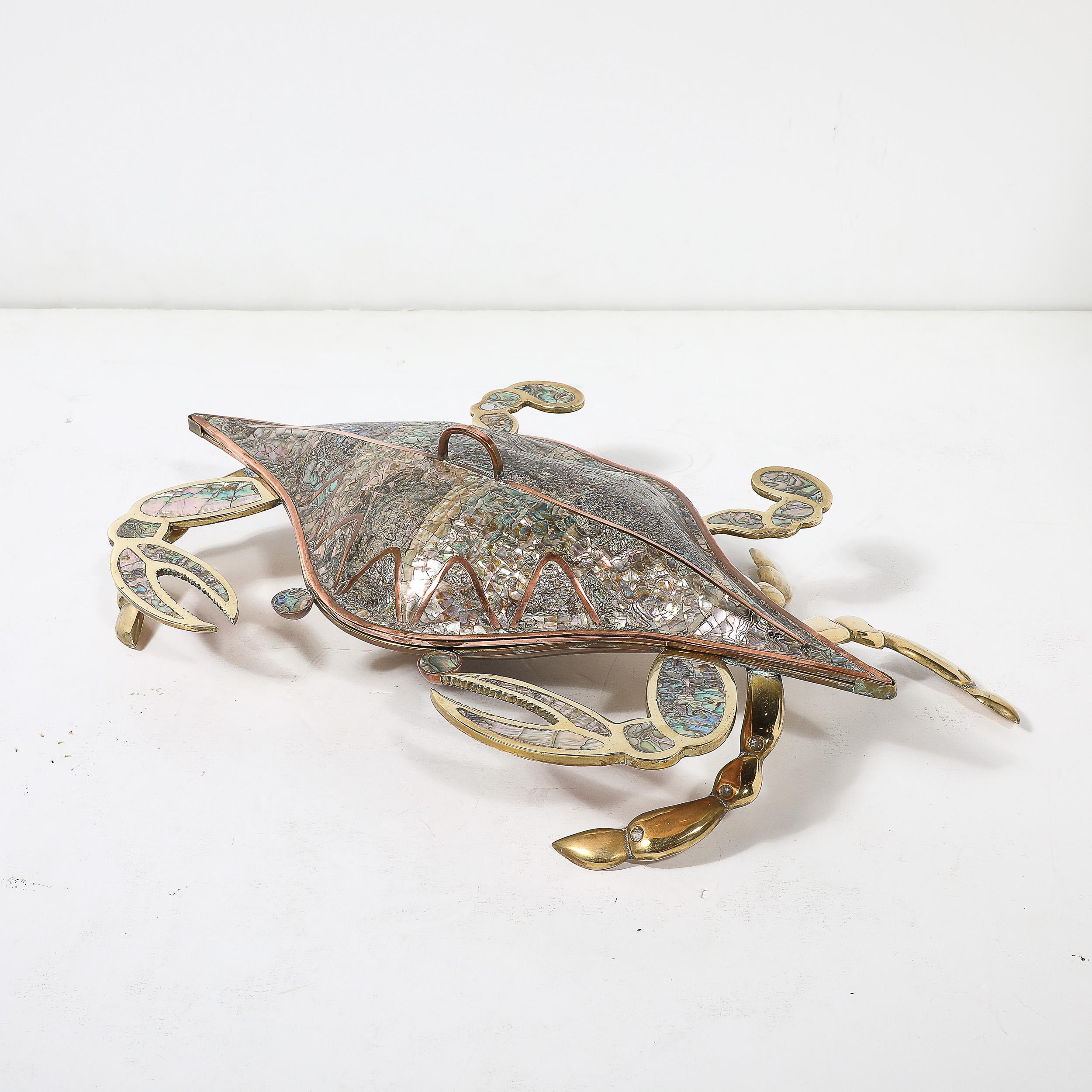Boîte à crabes en cuivre et laiton sculpturale et ormeau tessellés, moderniste du milieu du siècle en vente 6