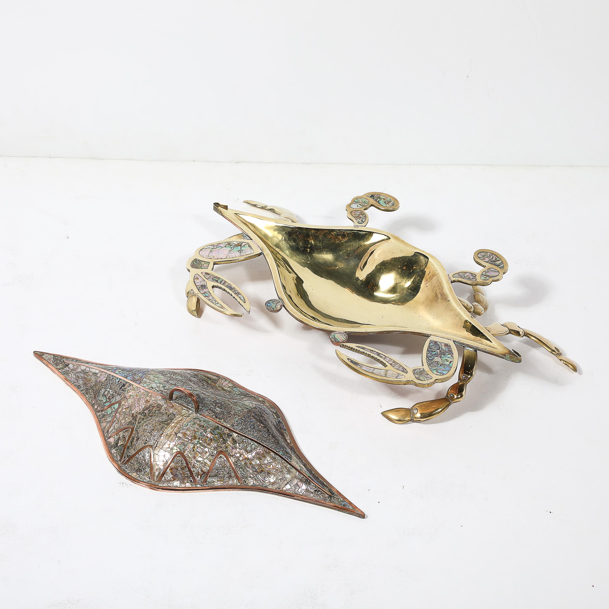 Boîte à crabes en cuivre et laiton sculpturale et ormeau tessellés, moderniste du milieu du siècle en vente 10