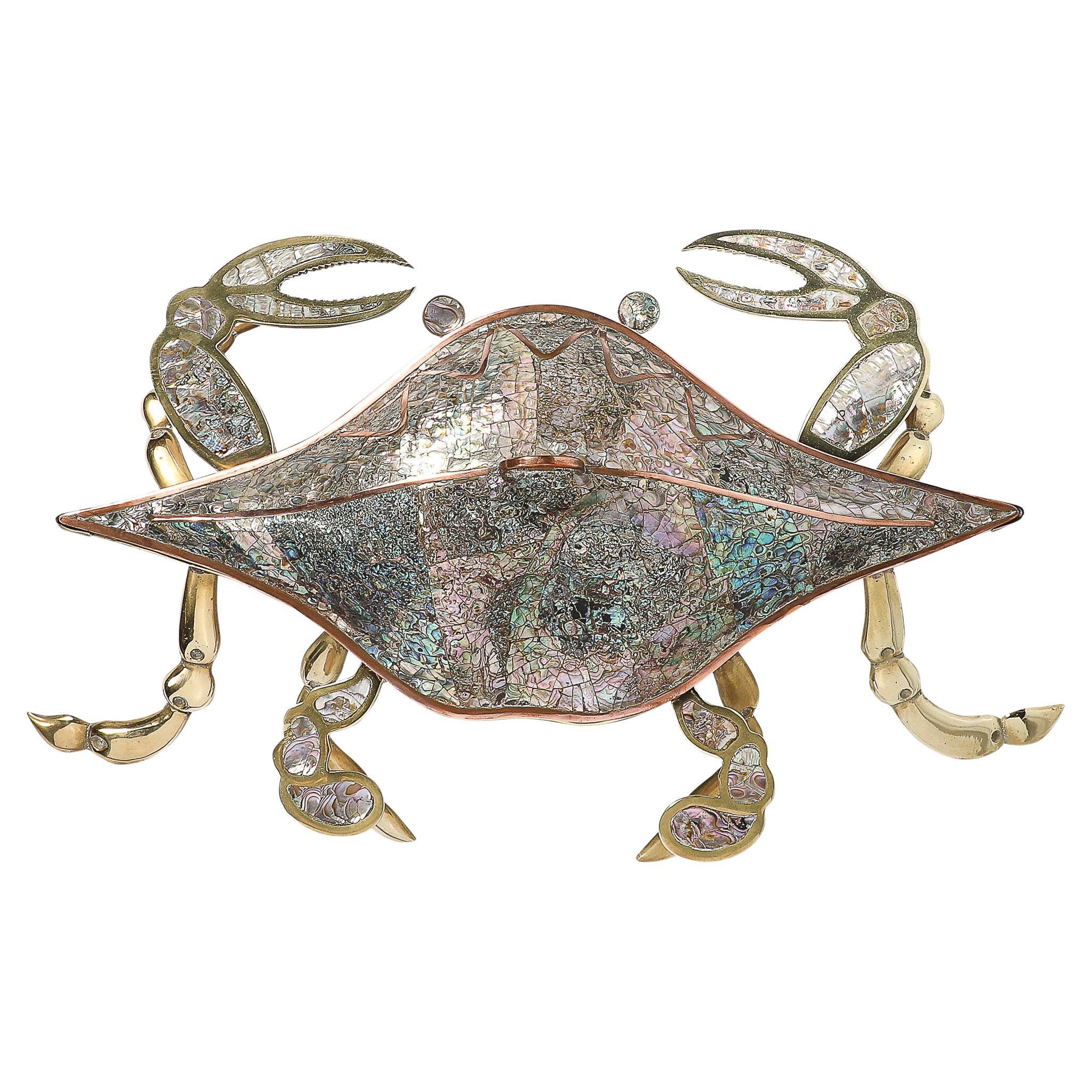 Boîte à crabes en cuivre et laiton sculpturale et ormeau tessellés, moderniste du milieu du siècle en vente