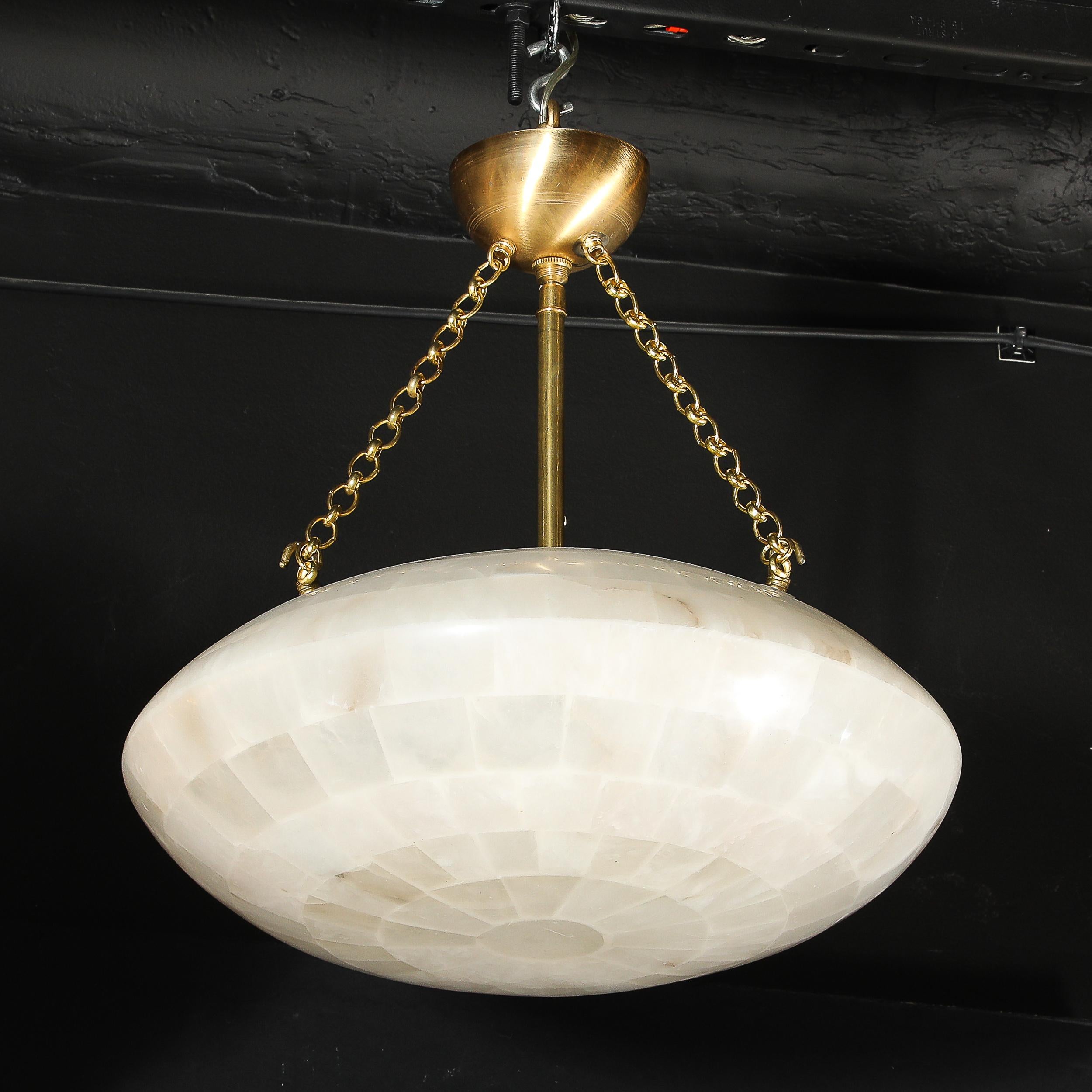 Lampadario a sospensione in alabastro tessellato di metà secolo con accessori in ottone in vendita 4