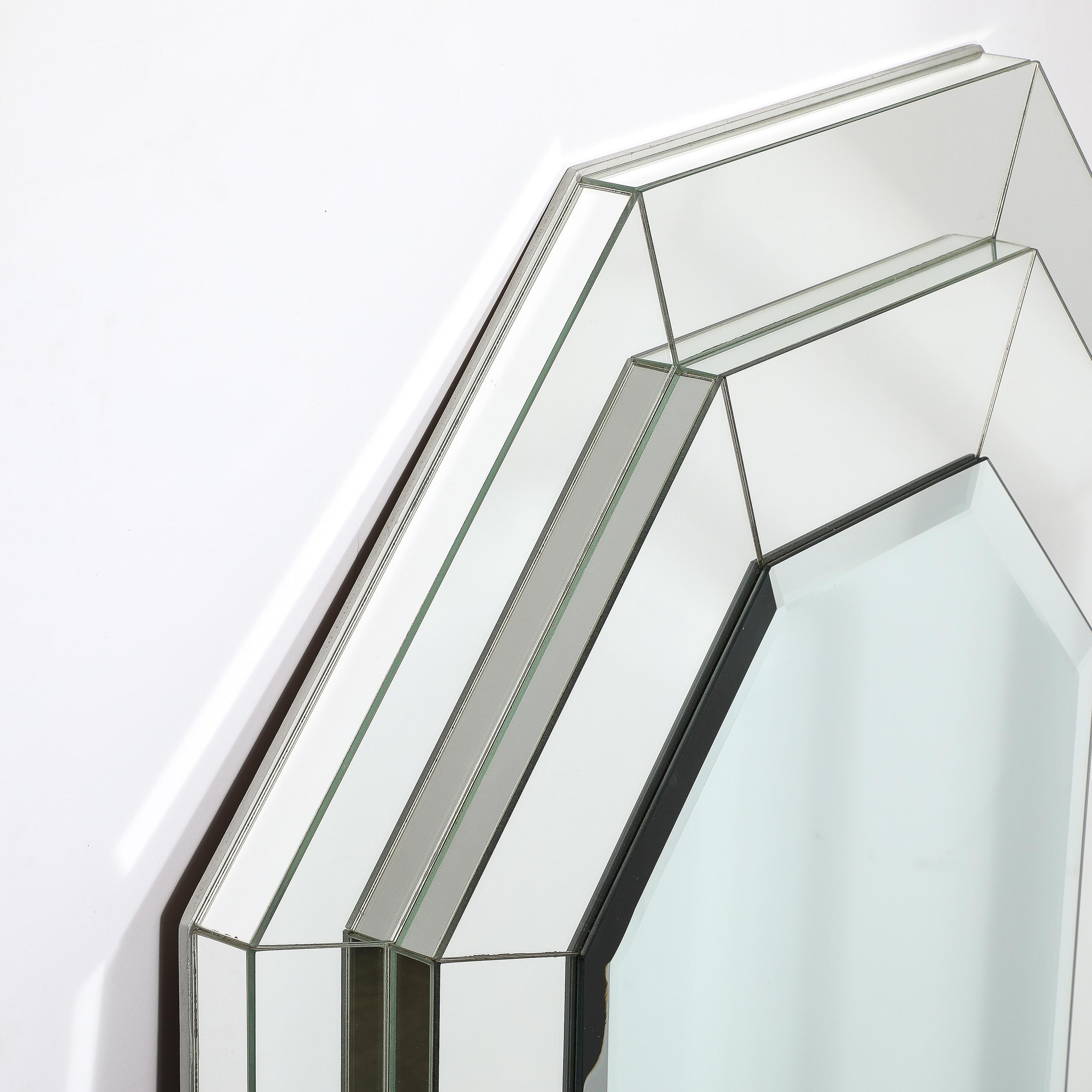 Miroir octogonal moderniste du milieu du siècle dernier à trois niveaux avec détails biseautés en vente 4