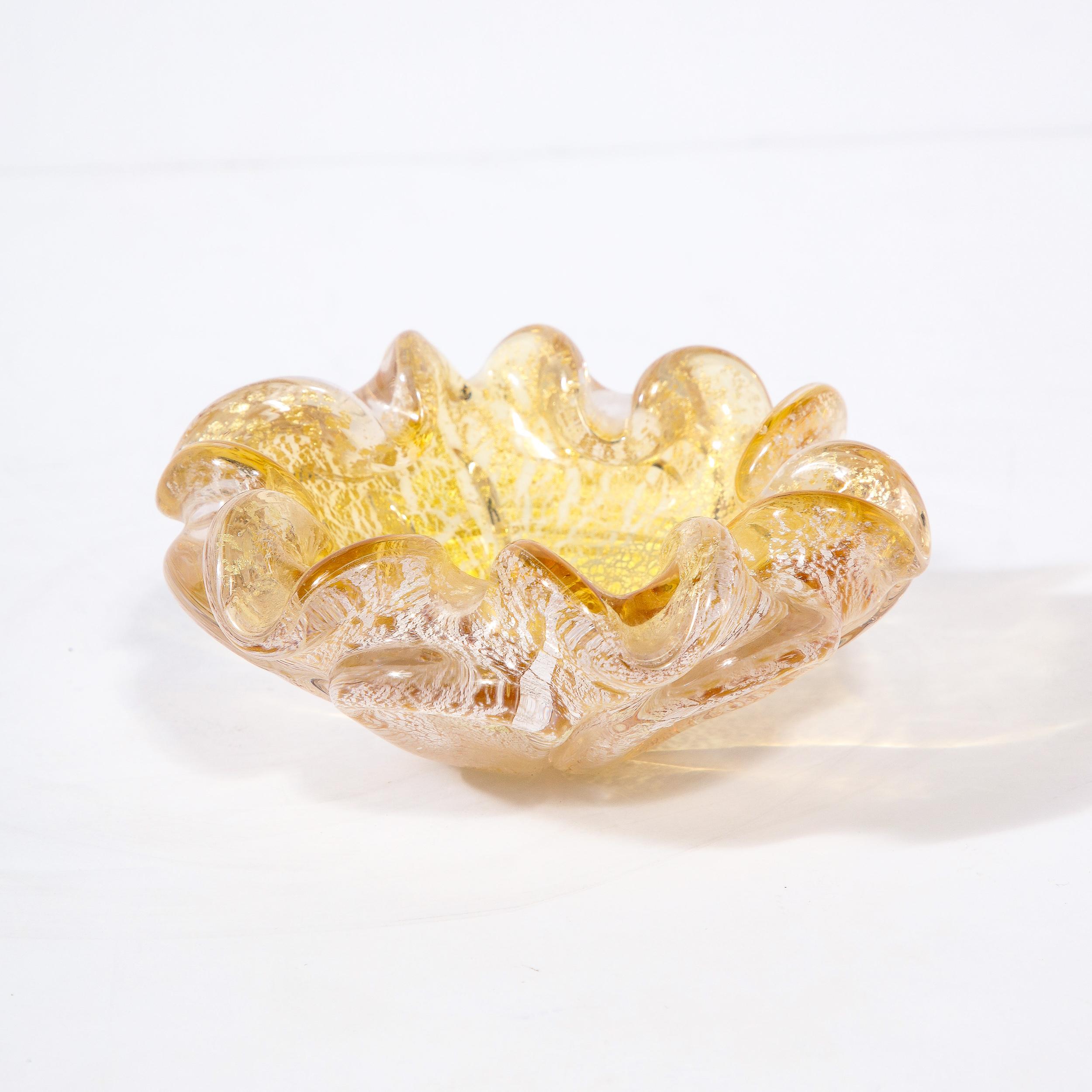 Mid-Century Modernist Translucent Hand-Blown Murano & 24K Gold Glass Bowl For Sale 6