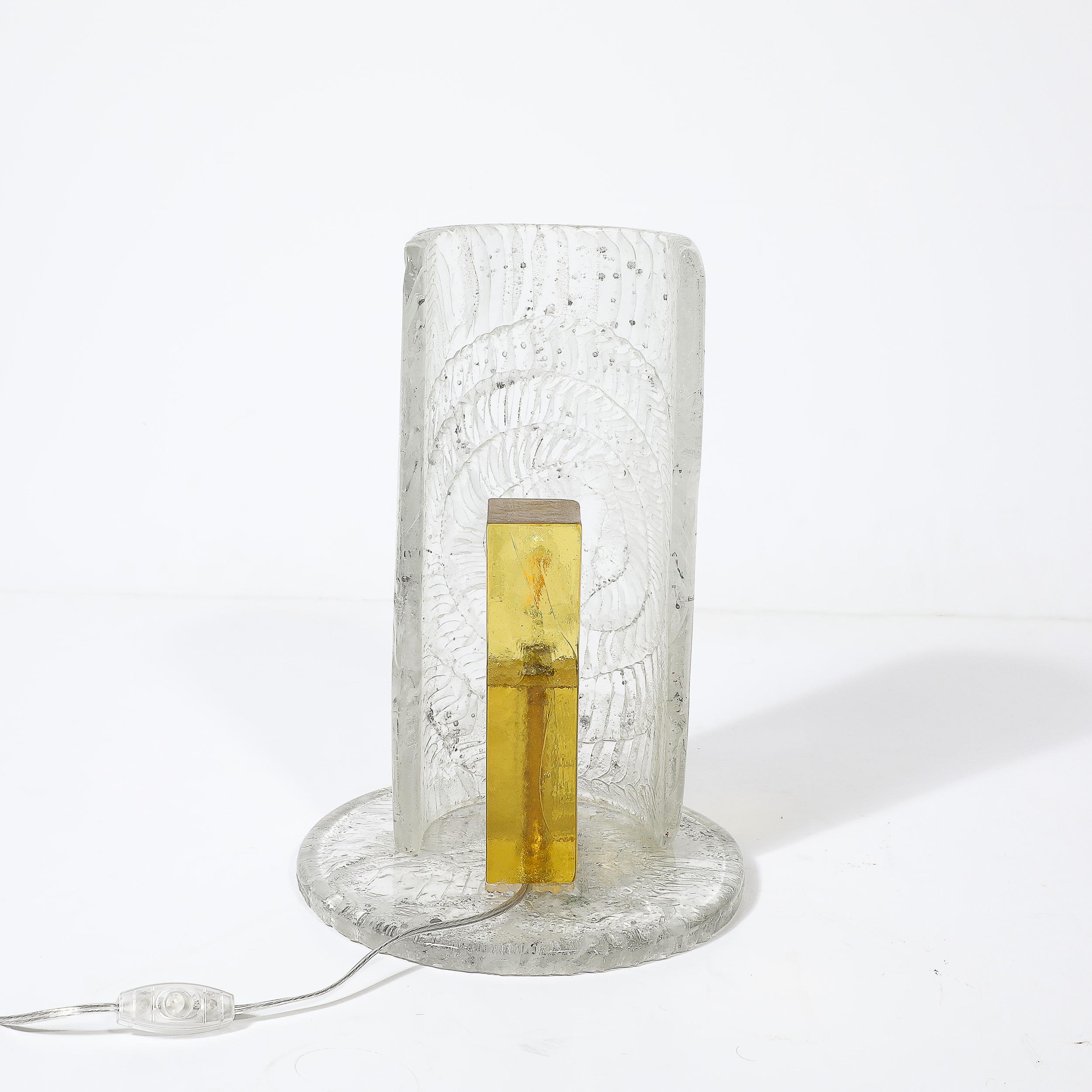 Mid-Century Modernist Transluzentes Murano Glas Uplight W/Texturierte Spirale im Angebot 2