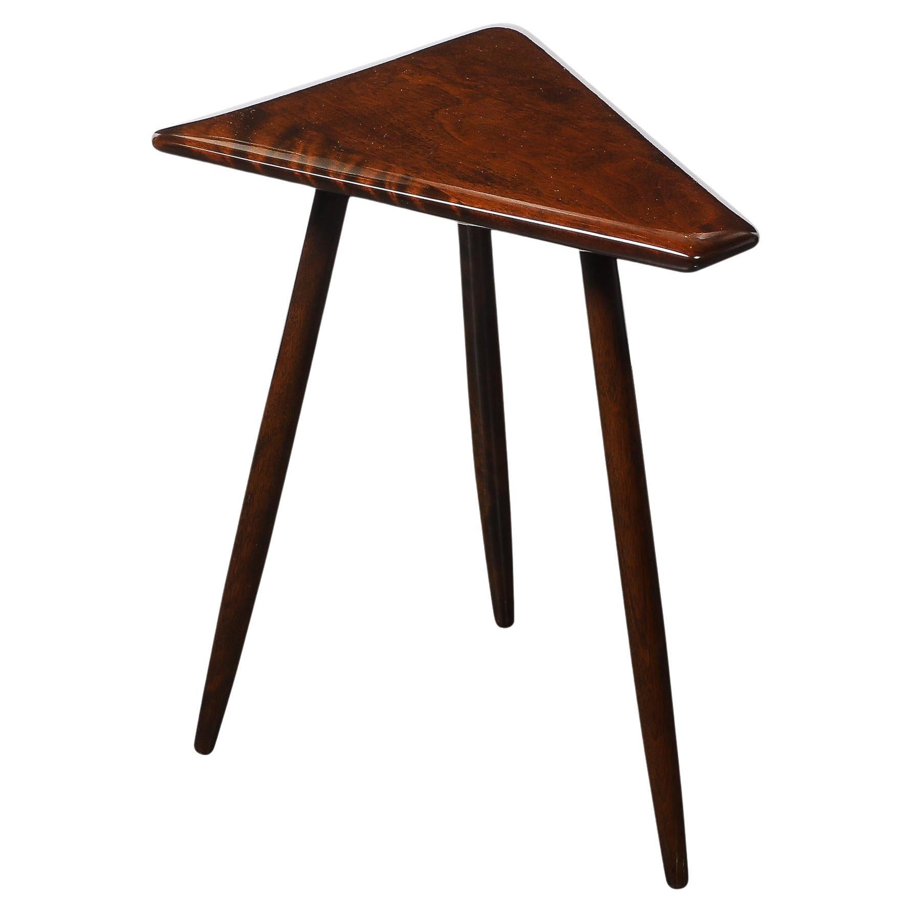 Mid-Century Modernist Triangular Side Table with Tapered Supports signed Cushman For Sale