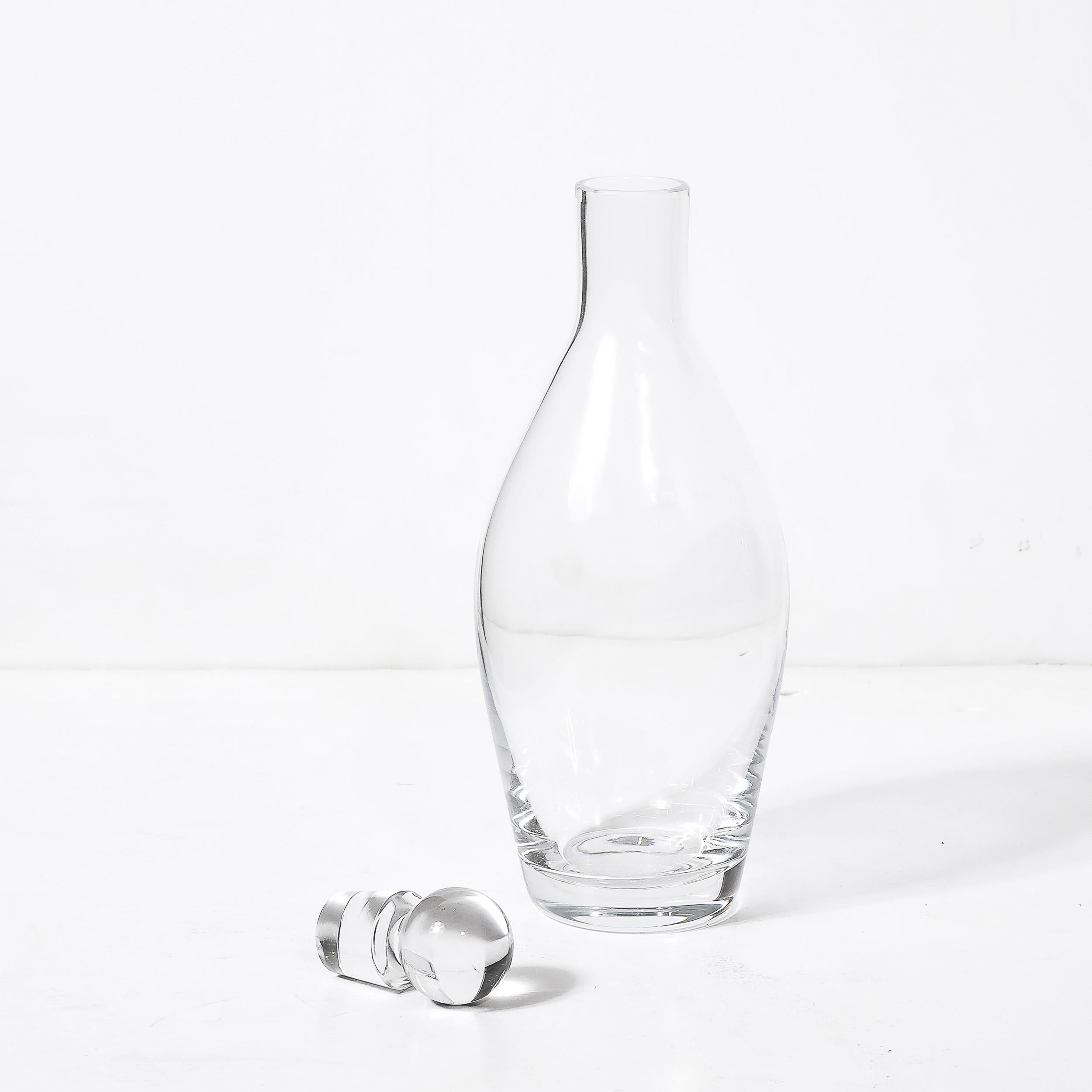 Modernistischer Villeroy & Boch-Kristall-Dekanter mit kugelförmigem Stopper aus der Mitte des Jahrhunderts im Zustand „Hervorragend“ im Angebot in New York, NY