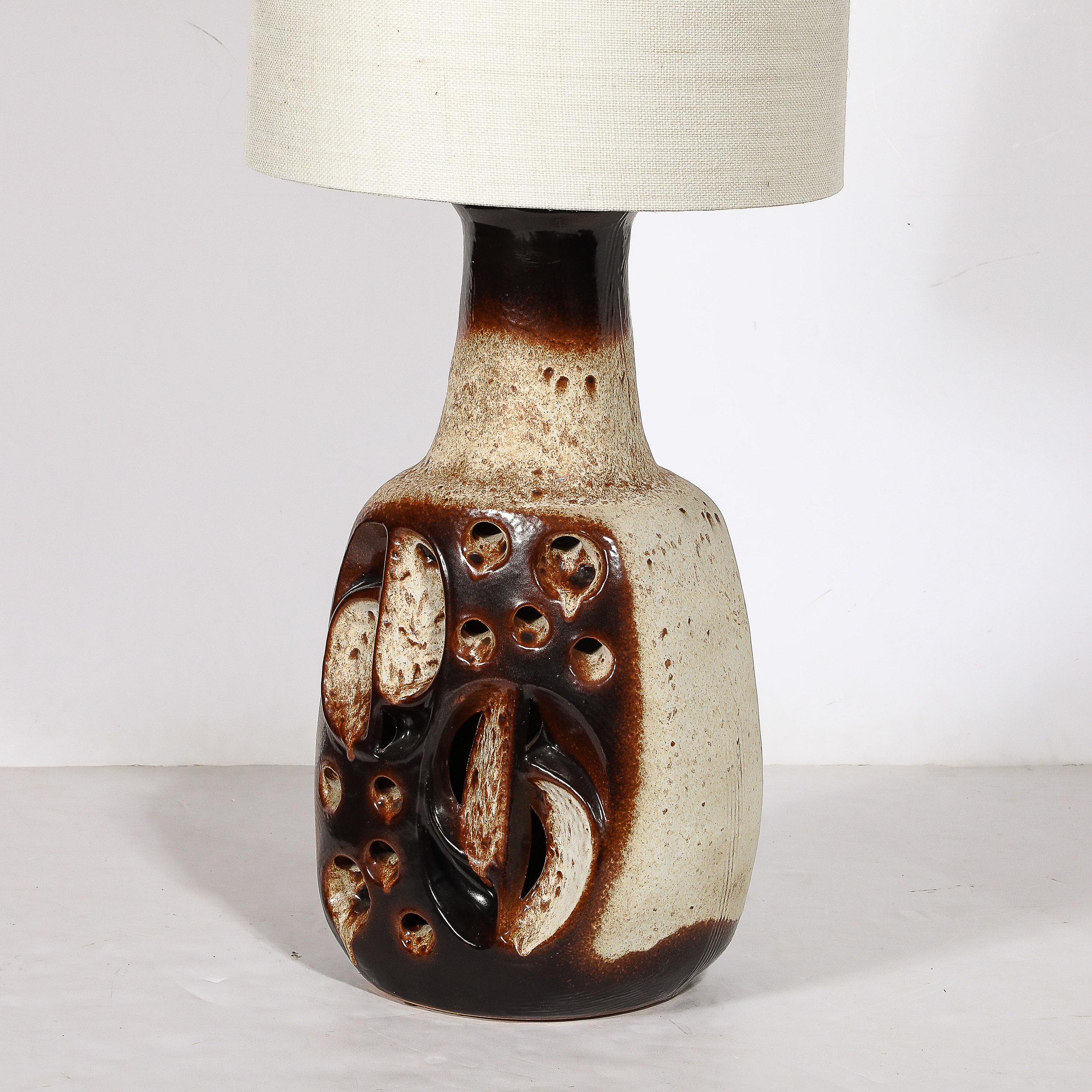Lampe de bureau moderniste du milieu du siècle dernier en céramique vernissée volcanique de Hustadt Leuchten Excellent état - En vente à New York, NY