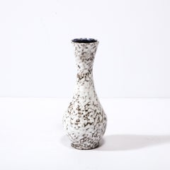 Modernistische weiße und erdfarbene Keramikvase aus der Mitte des Jahrhunderts