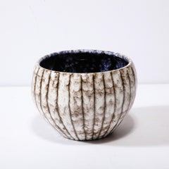 Mid-Century Modernist Weiß & Erde getönten keramischen Schüssel W / vertikale Banding