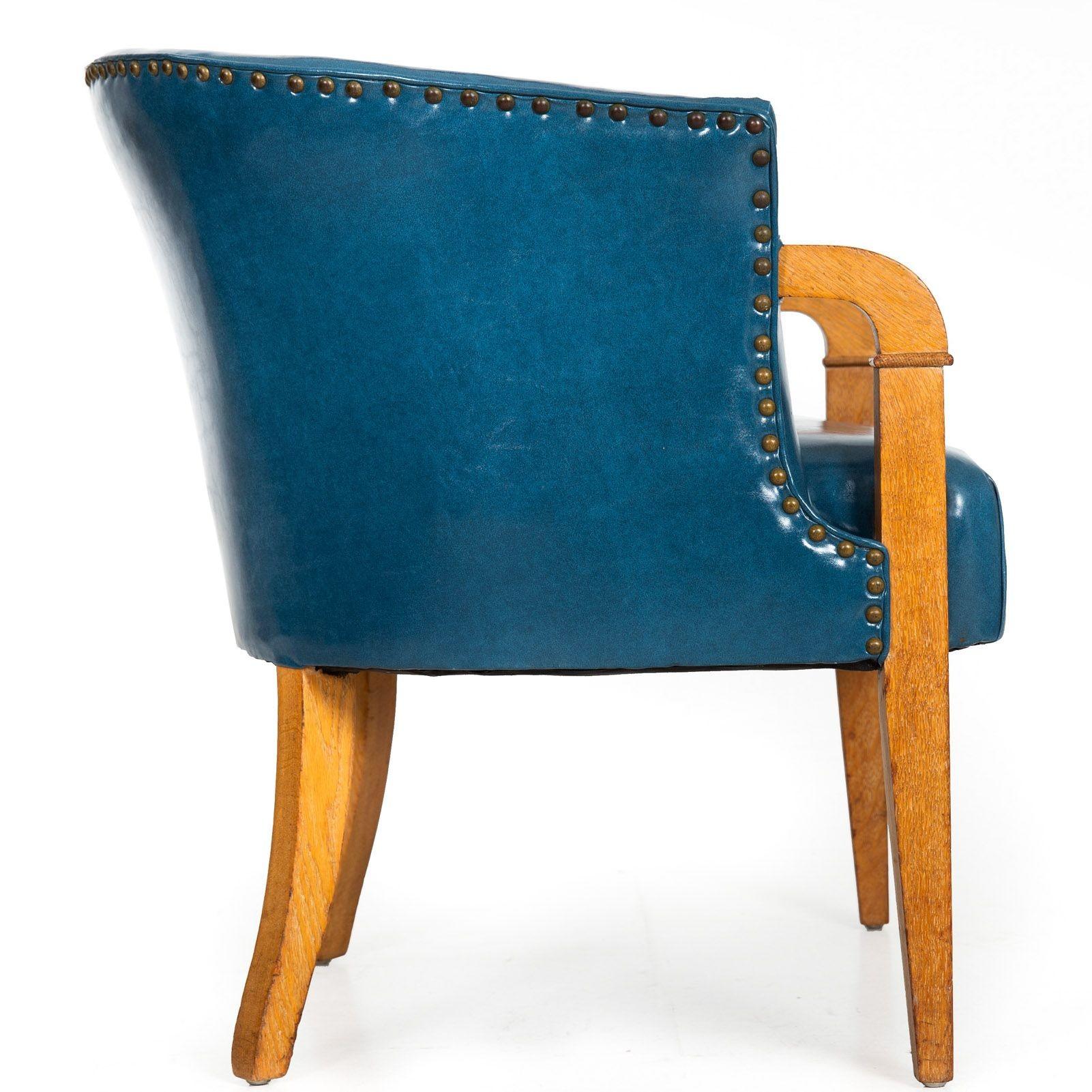 Mid-Century Modernist White Oak Tub Arm Chair in Blue Faux-Leather In Good Condition For Sale In Shippensburg, PA