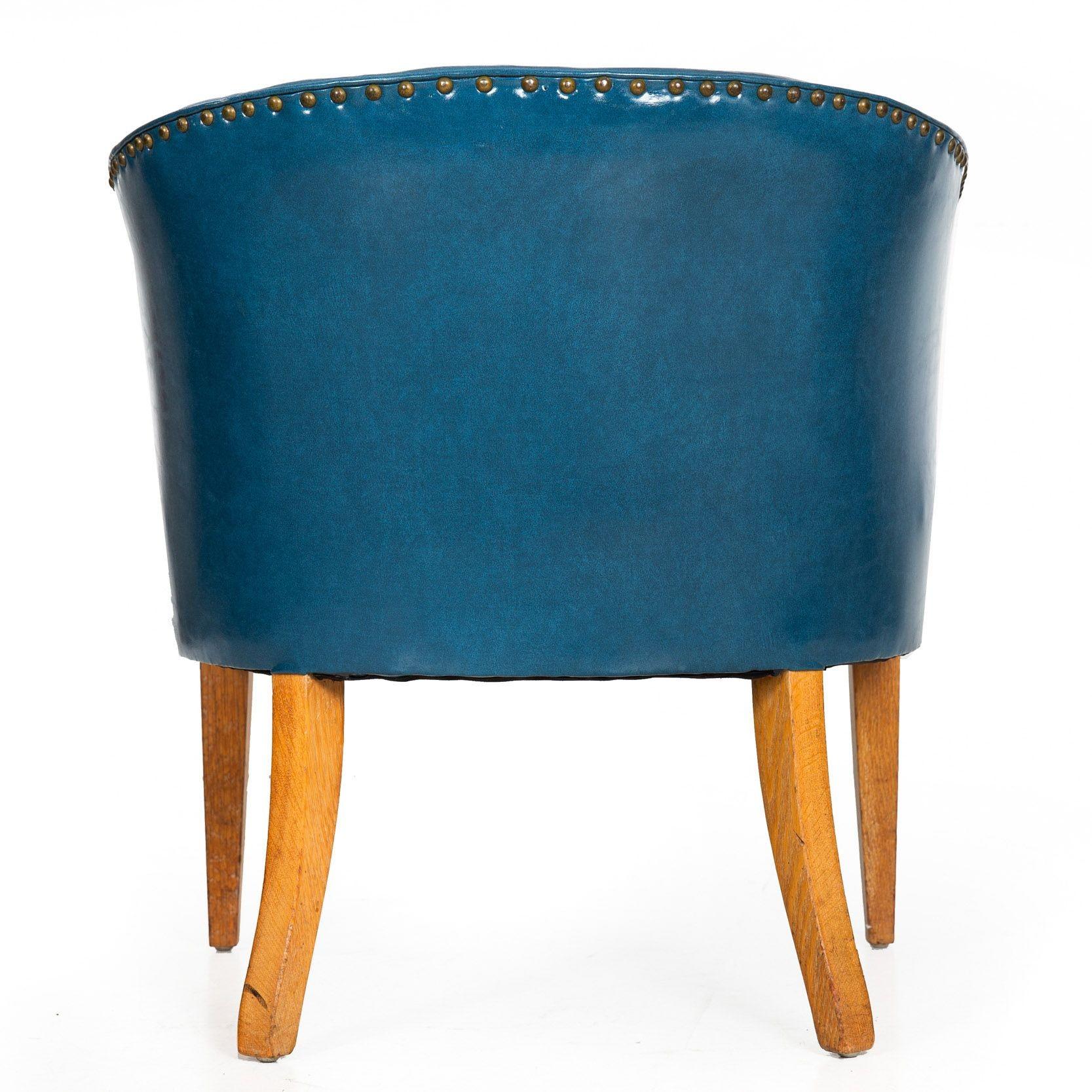 20th Century Mid-Century Modernist White Oak Tub Arm Chair in Blue Faux-Leather For Sale