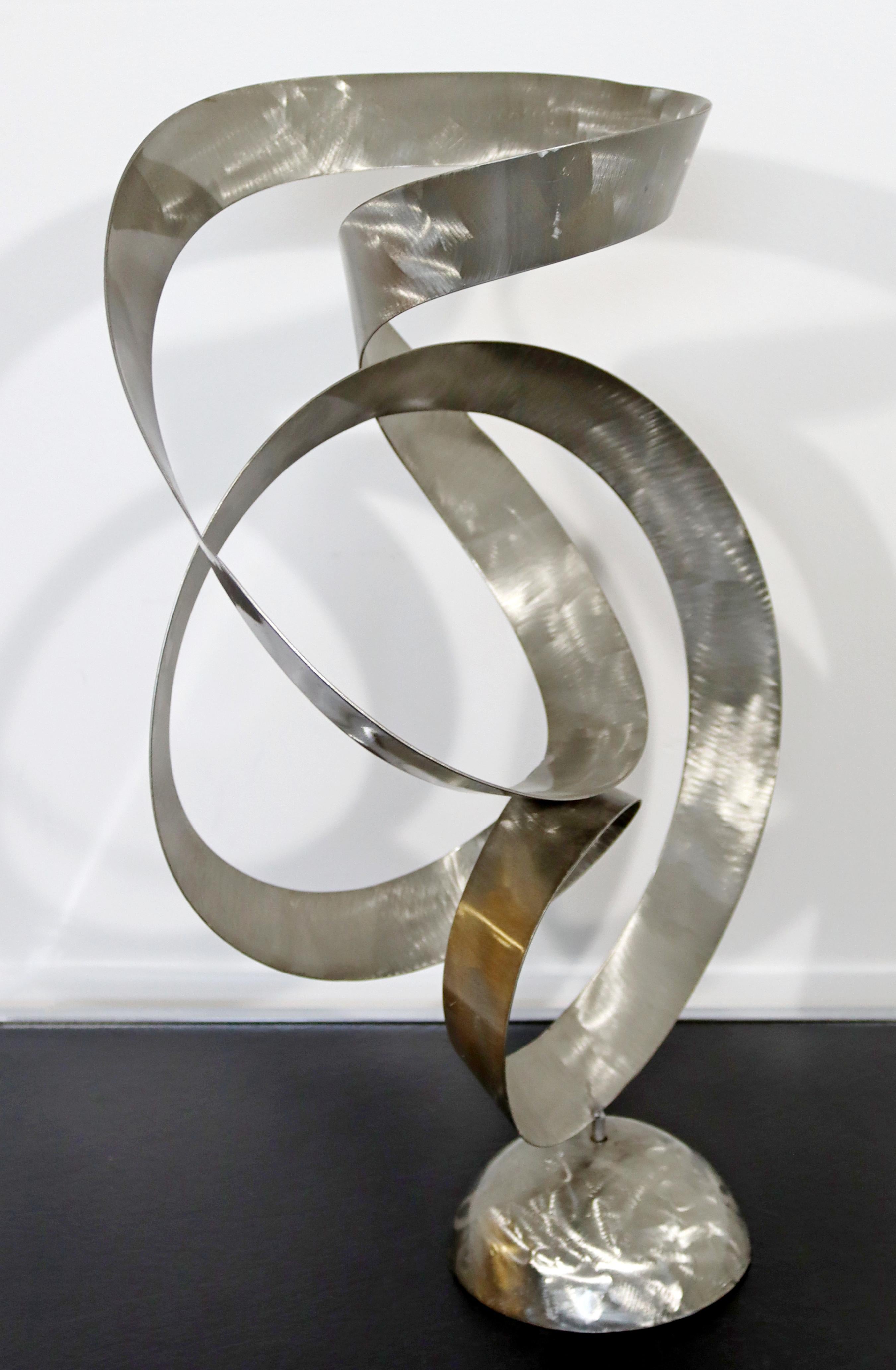 Fin du 20e siècle Sculpture de table abstraite française en aluminium brossé de style moderne du milieu du siècle, 1970 en vente