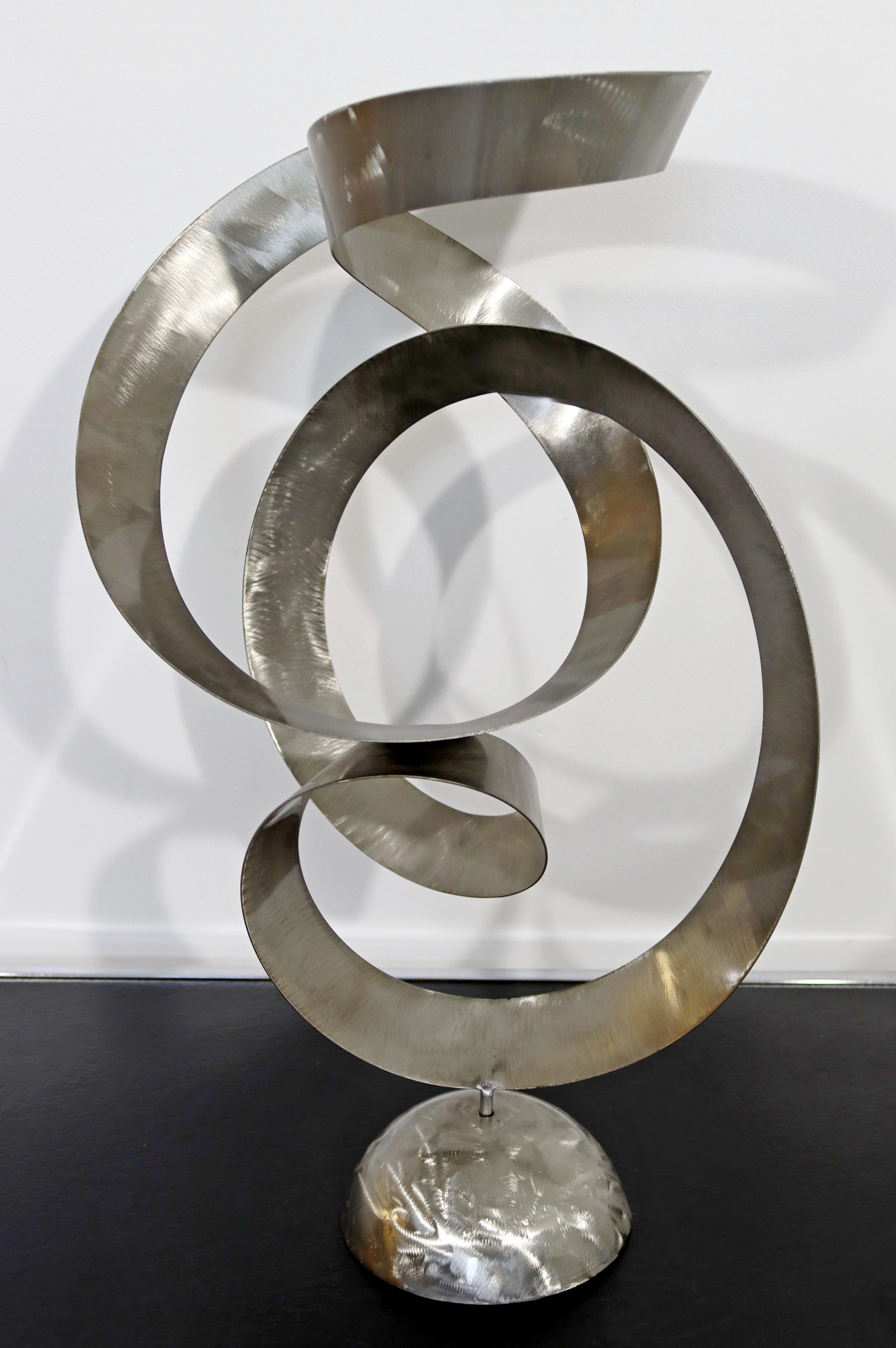 Mid-Century Modern French Abstract Brushed Aluminum Table Sculpture, 1970s For Sale 2