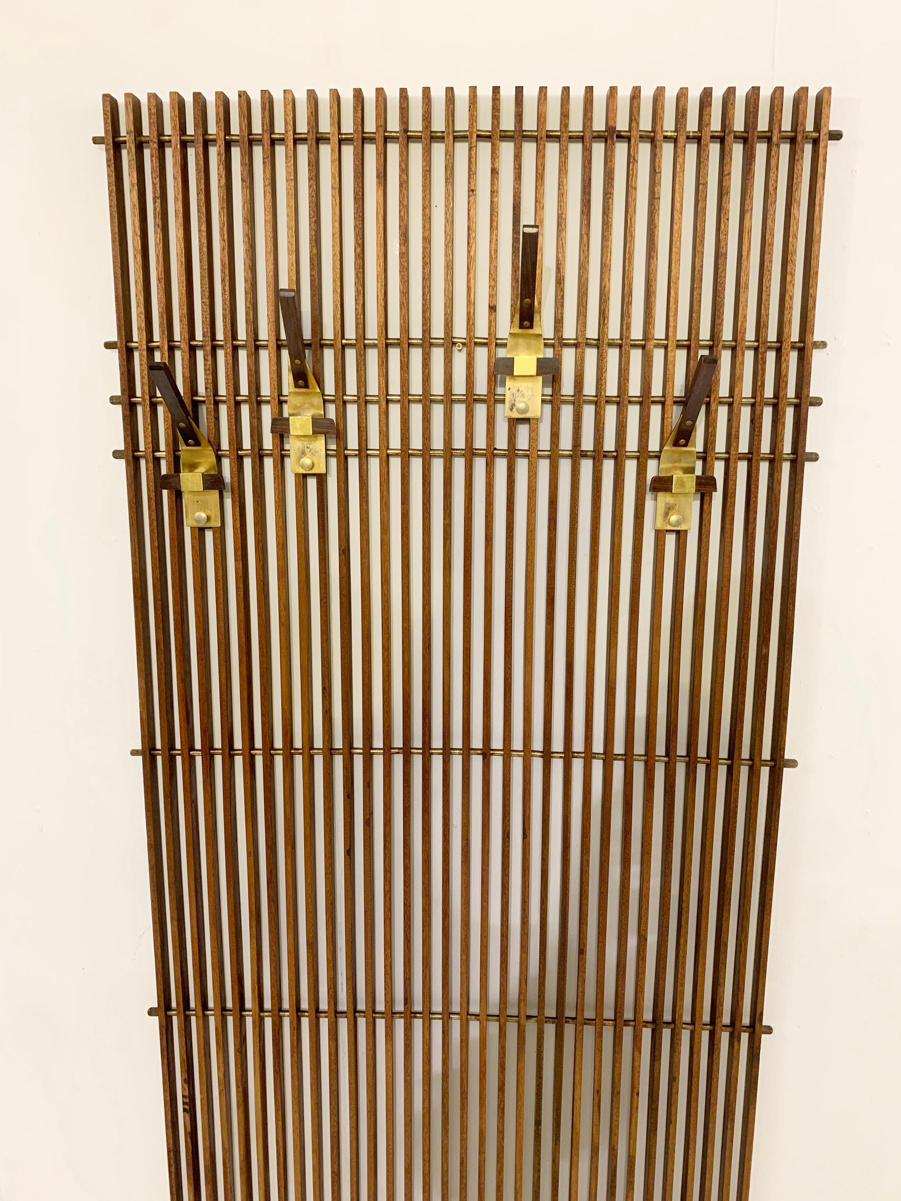 Mid-Century Modulable Slatted Wood and Brass Coat Rack, Italy 1950s 5