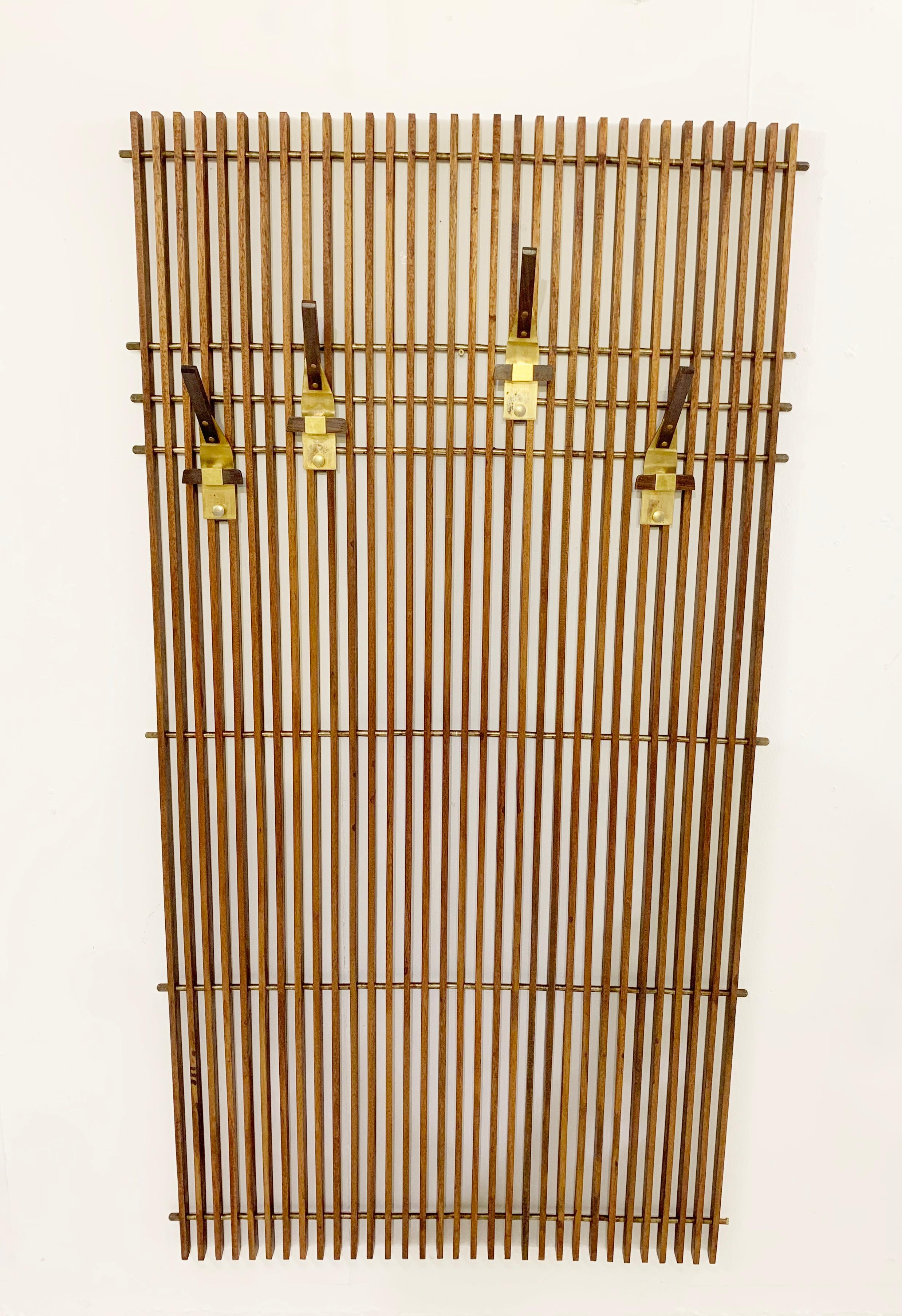 Mid-20th Century Mid-Century Modulable Slatted Wood and Brass Coat Rack, Italy 1950s
