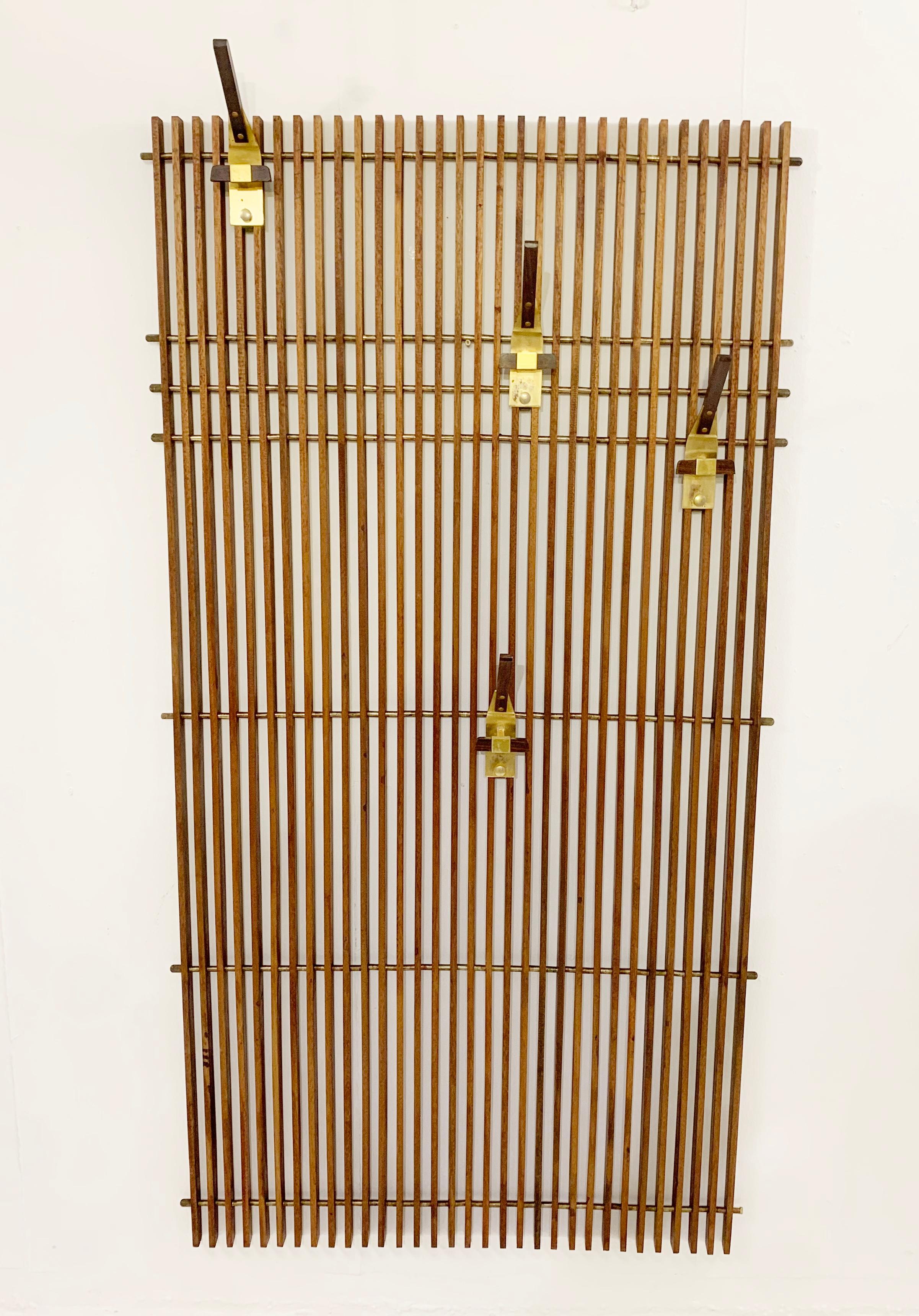 Mid-Century Modulable Slatted Wood and Brass Coat Rack, Italy 1950s 1