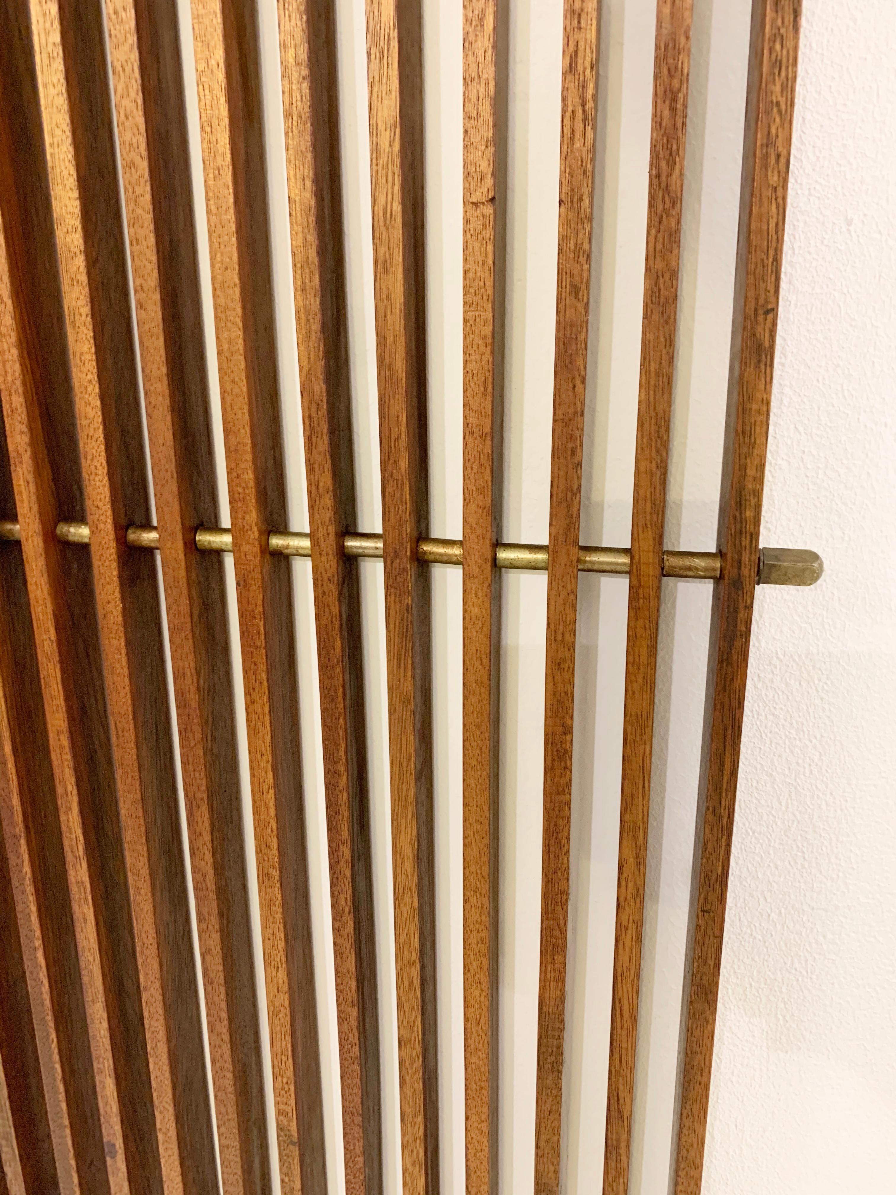 Mid-Century Modulable Slatted Wood and Brass Coat Rack, Italy 1950s 2