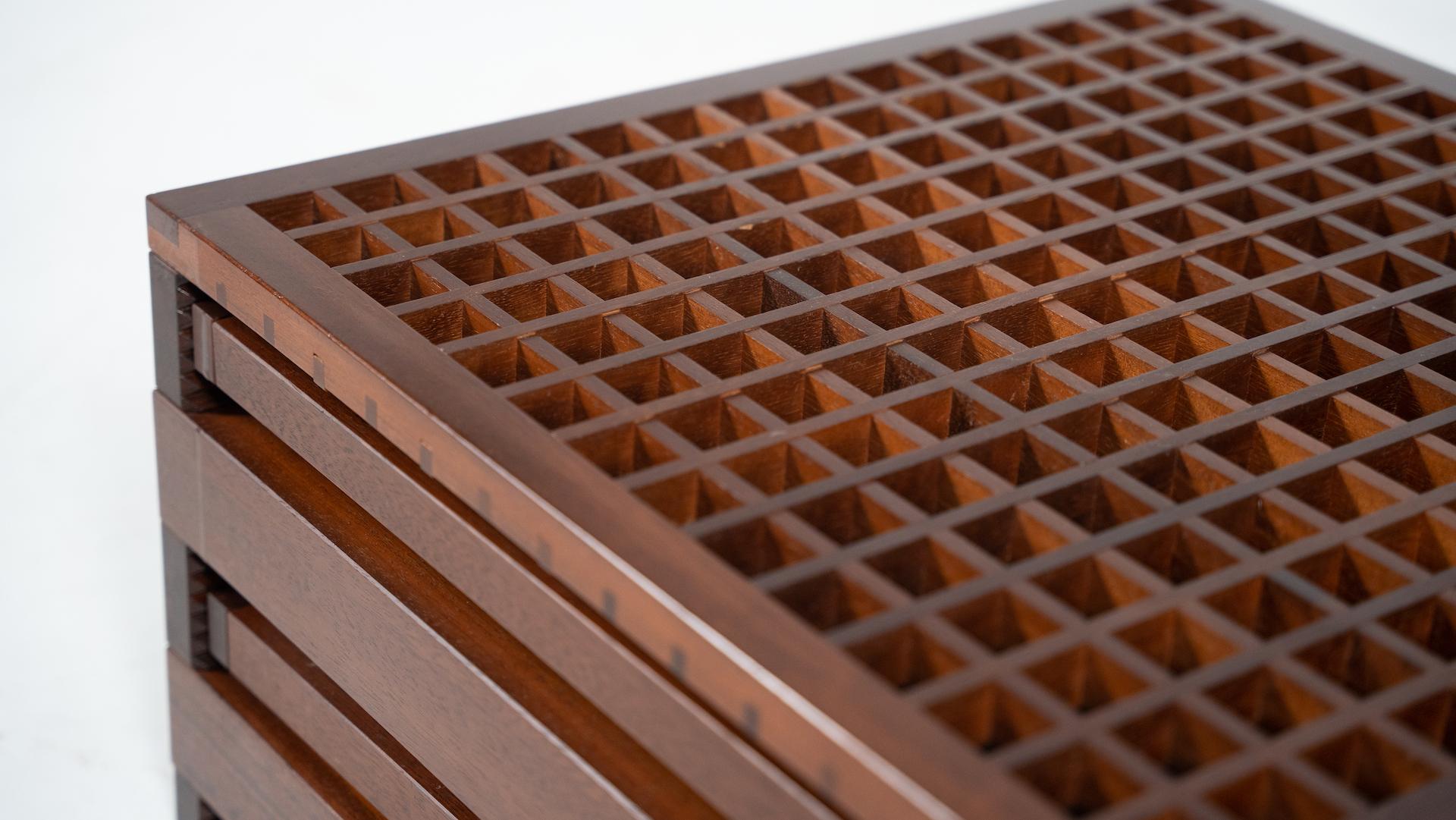 Italian Mid-Century Modulable Wooden Coffee Table model 