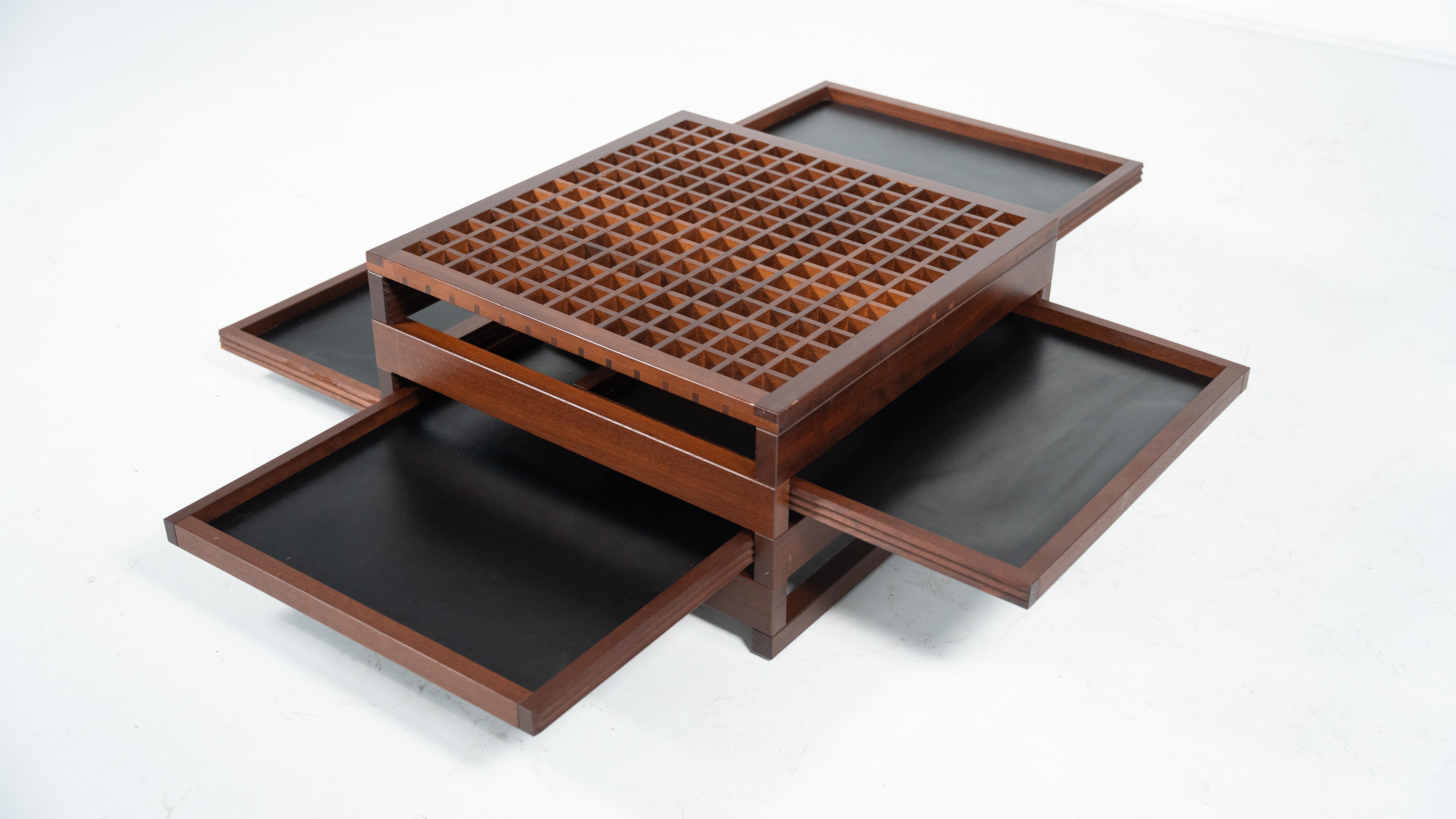 Late 20th Century Mid-Century Modulable Wooden Coffee Table model 