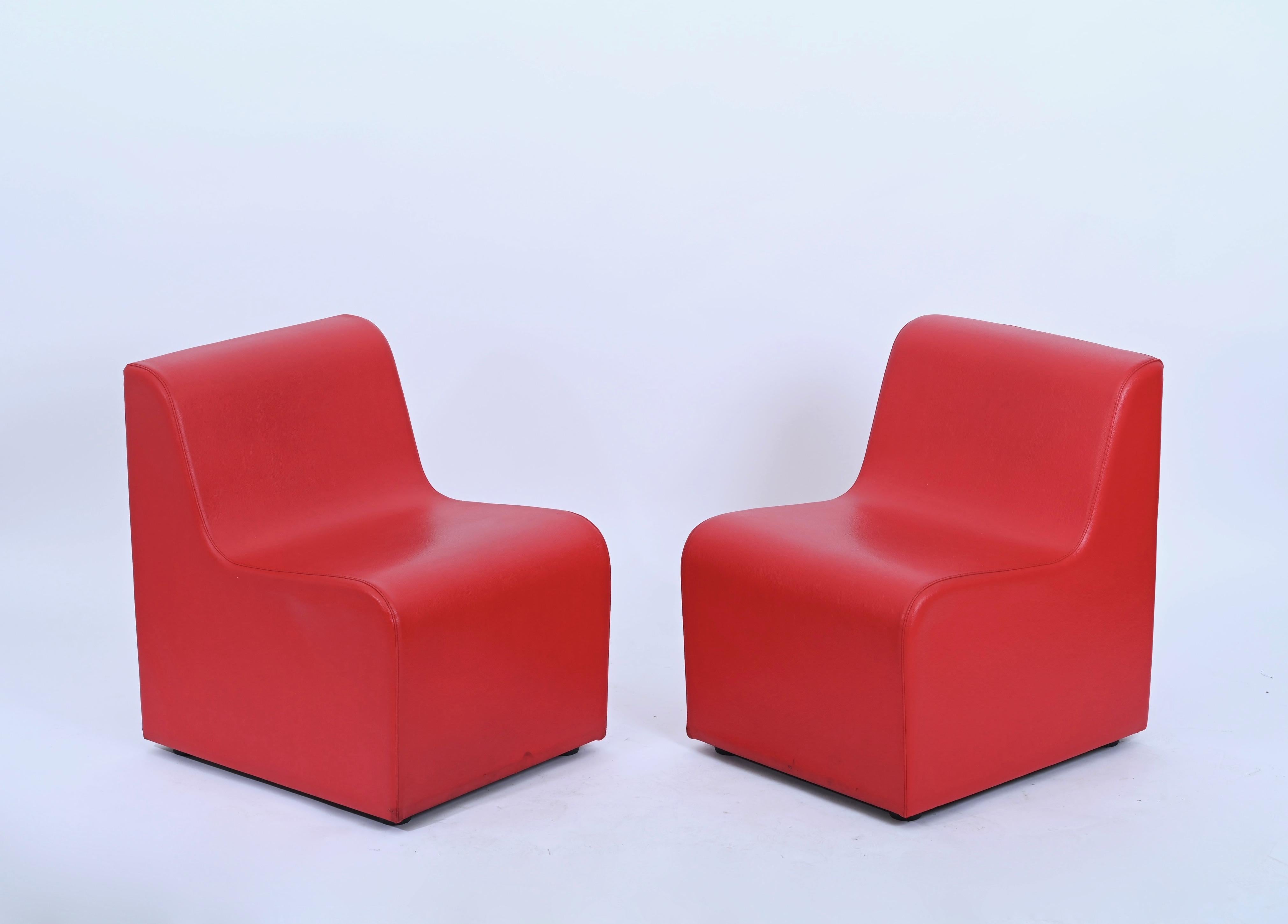 Italian Mid-Century Modular Armchairs, Red Leatherette Living Room Set, Italy 1980s For Sale