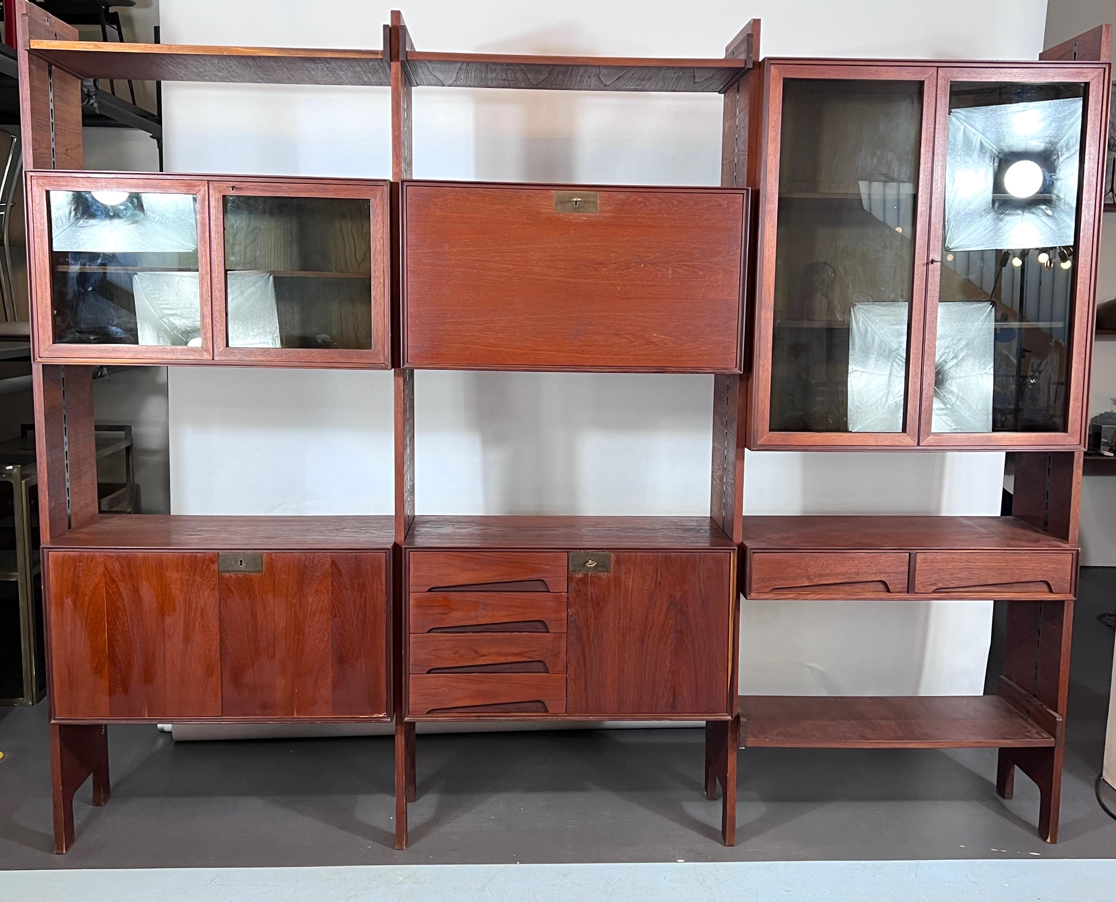 Mid-Century Modular Bookcase by Edmondo Palutari for Dassi, Italy, 1950s For Sale 7