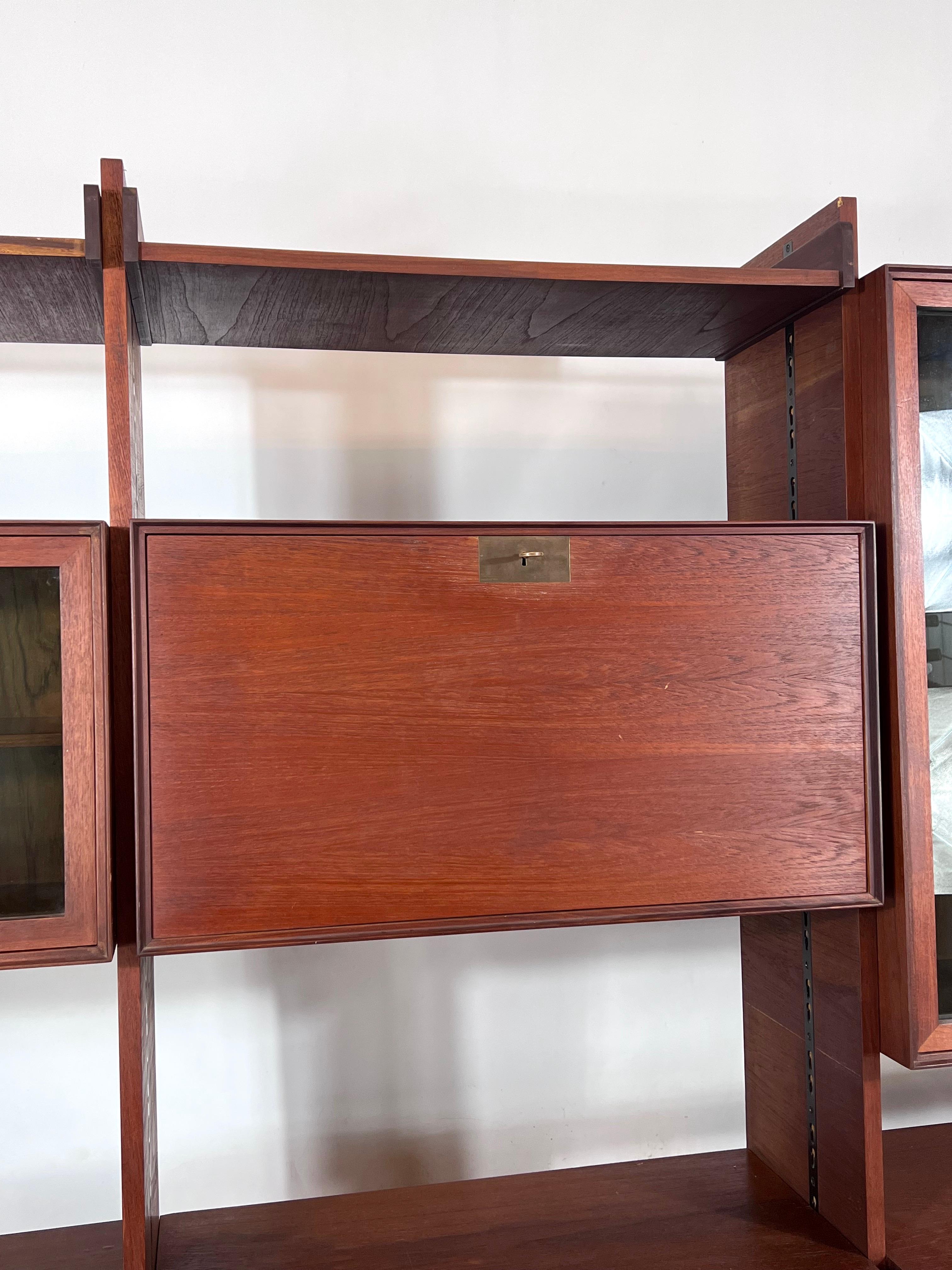 Mid-Century Modular Bookcase by Edmondo Palutari for Dassi, Italy, 1950s For Sale 2