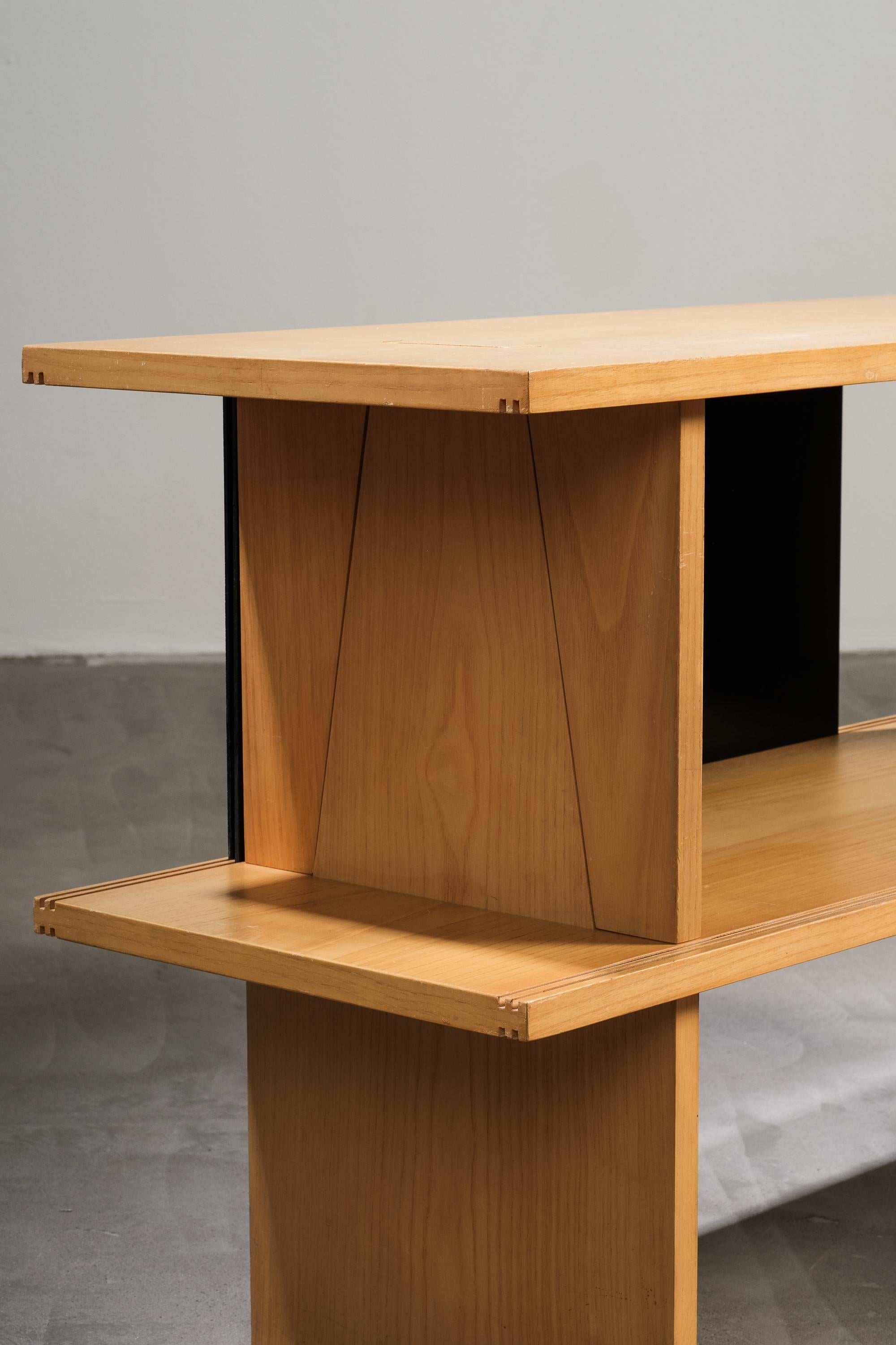 Estantería modular de roble y plexiglás de mediados de siglo, Finlandia, años 60 en venta 12