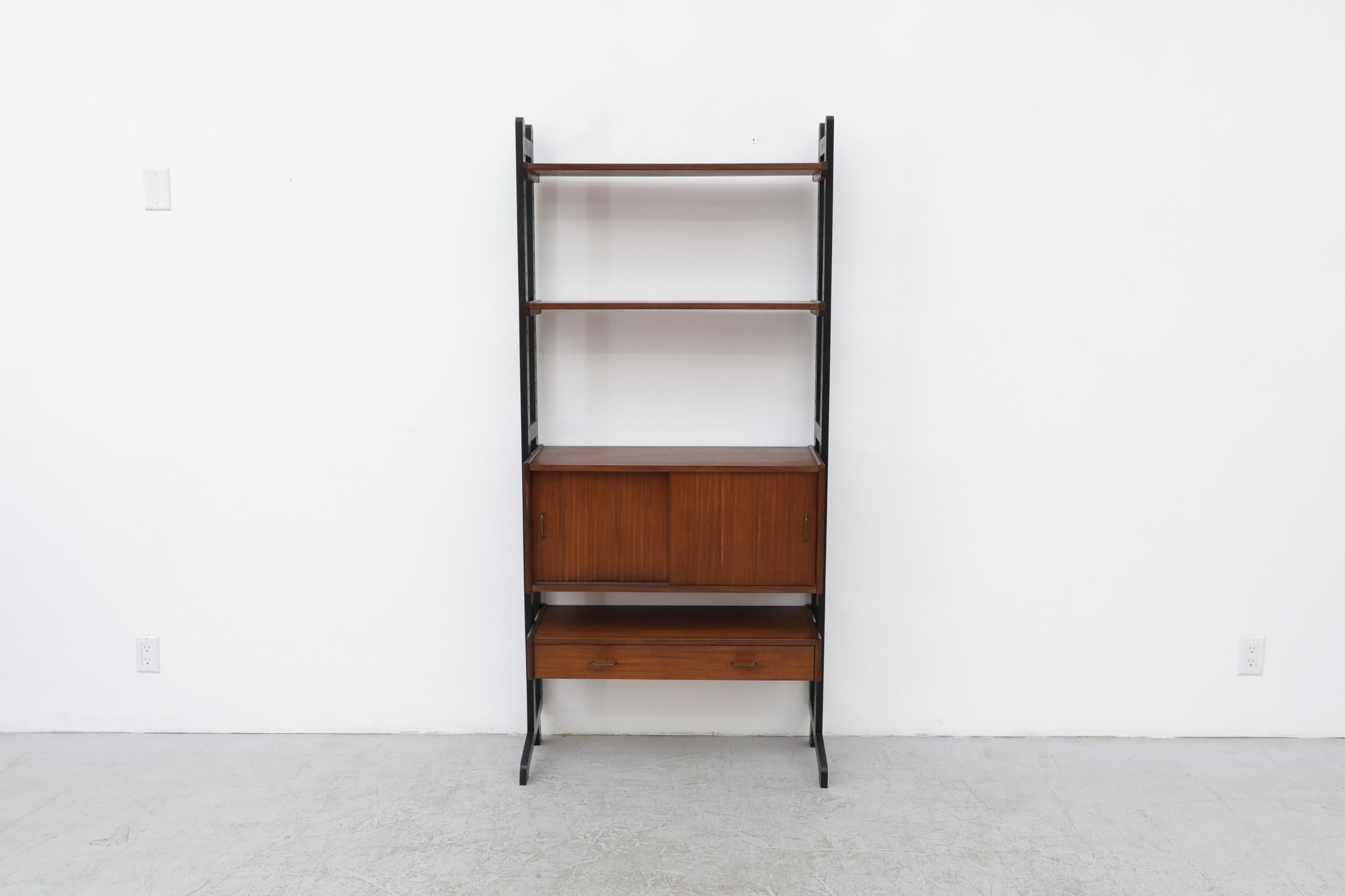 Mid-20th Century Mid-Century Modular Shelving Unit in the style of Poul Cadovius