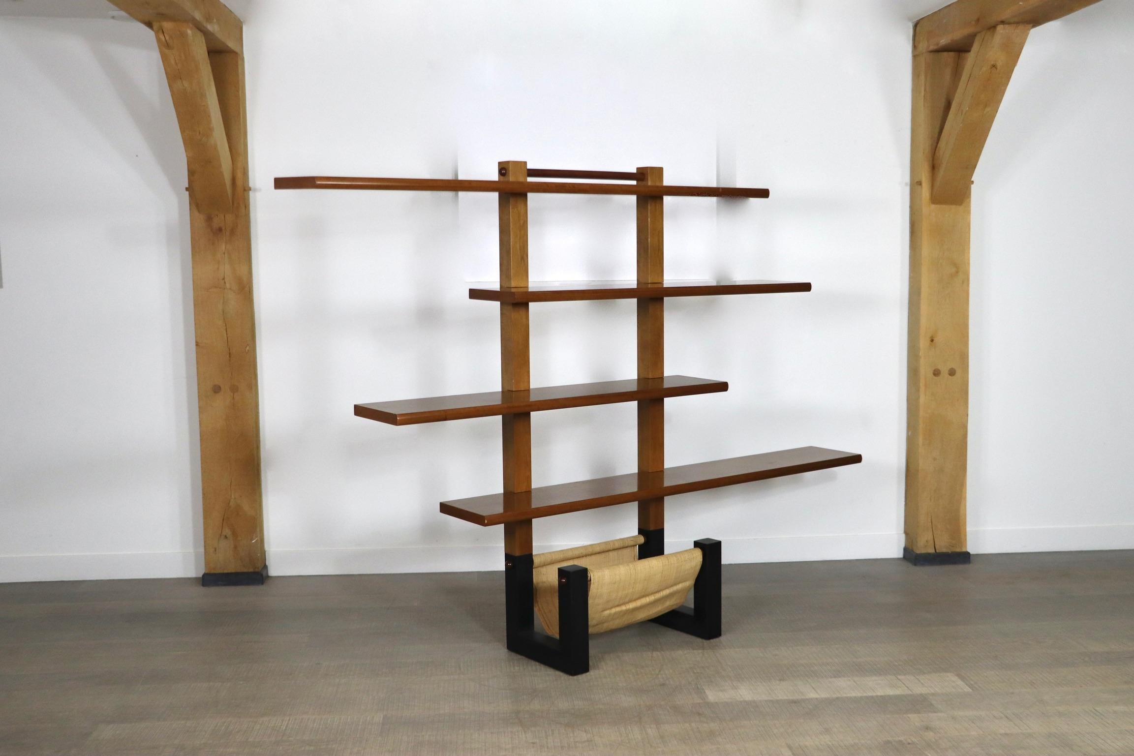 Amazing screw free wall unit in ash wood by Roberto Patio and Renato Toso for Stilwood, Italy, 1970s
This free-standing wall unit could also serve as a room divider. The piece has some great assets which sets it apart from any wall system: the