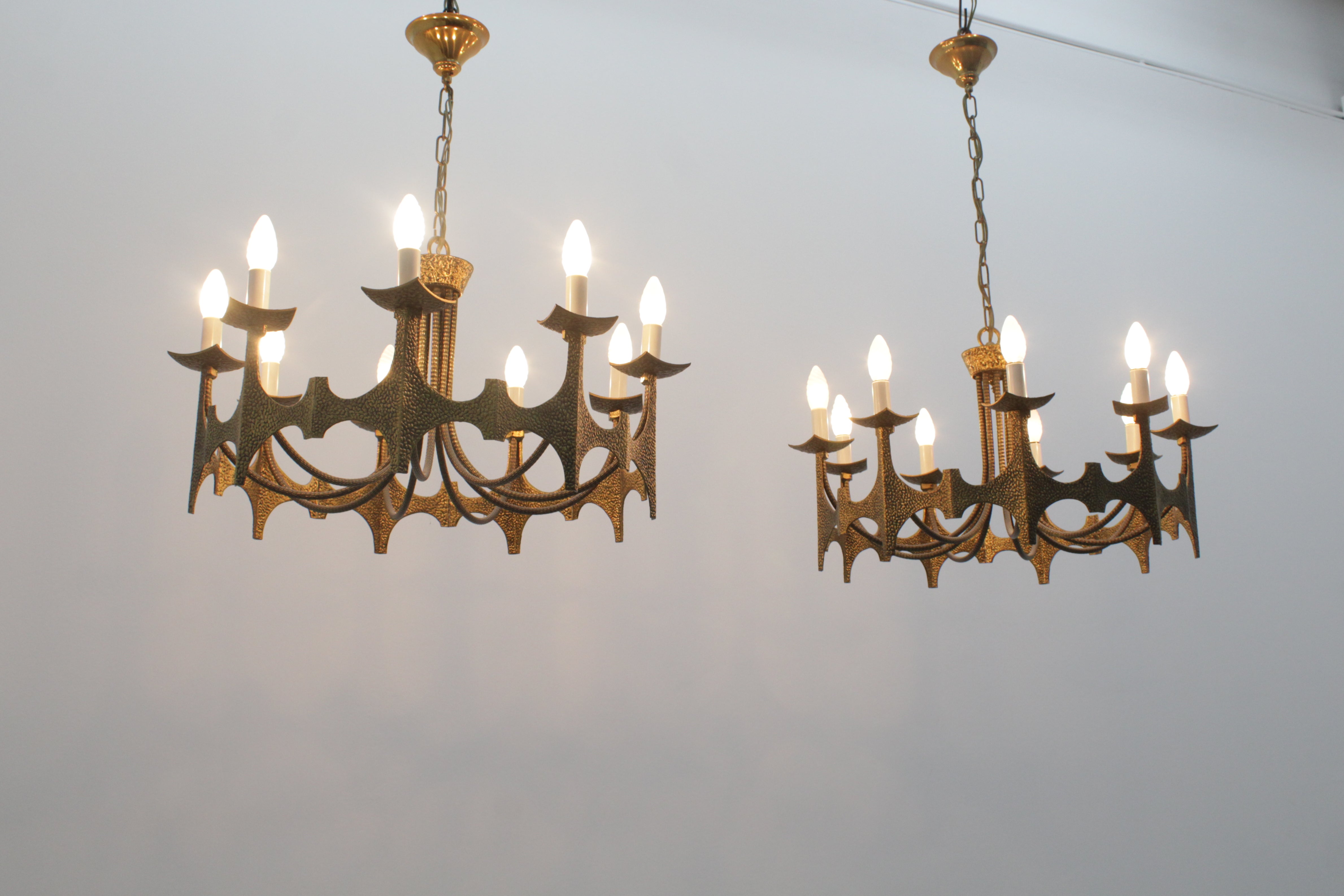 Italian Mid-Century Moe Bridge Style set of 2 Brutalist Brass Chandelier 60s Italy