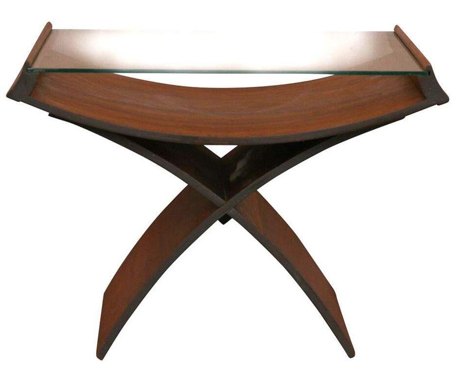 Mid-Century Modern Table d'appoint en contreplaqué moulé sculpturale en forme de sablier du milieu du siècle avec plateau en verre en vente