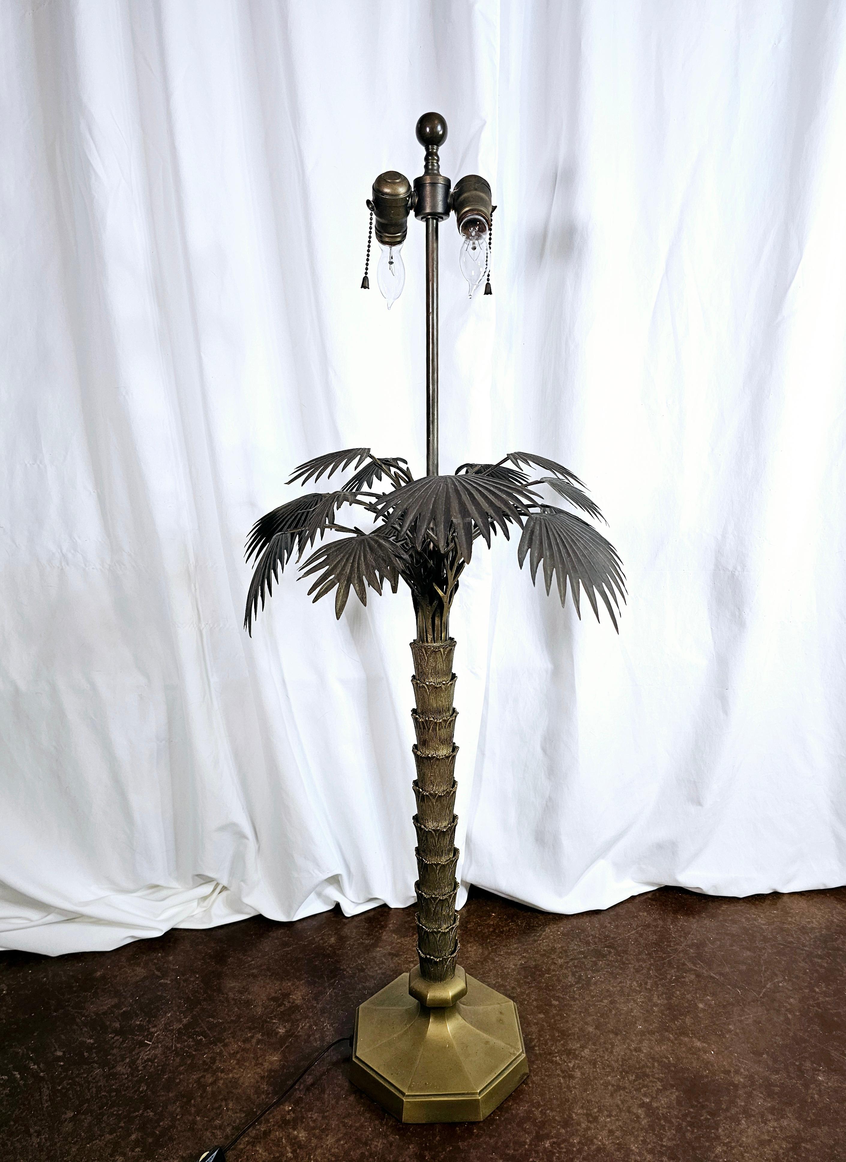Mid Century Monumental Brass Palm Tree Table Lamp by Chapman  For Sale 3