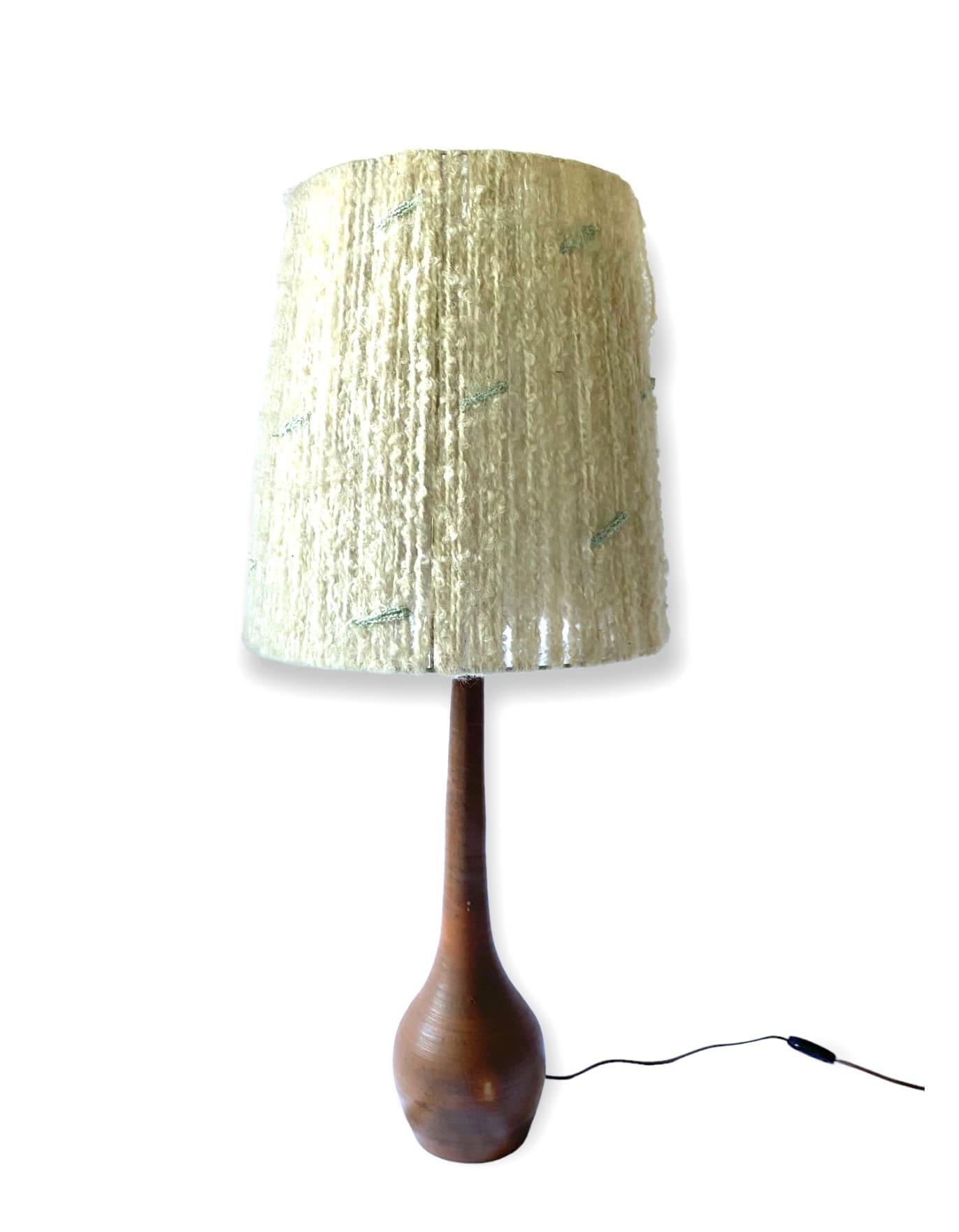 Monumentale glasierte Terrakotta-Tischlampe aus der Mitte des Jahrhunderts, Frankreich 1950er Jahre im Angebot 6