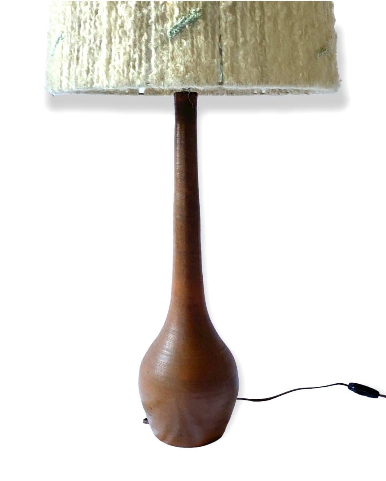 Lampe de table monumentale du milieu du siècle en terre cuite émaillée, France années 1950 en vente 13