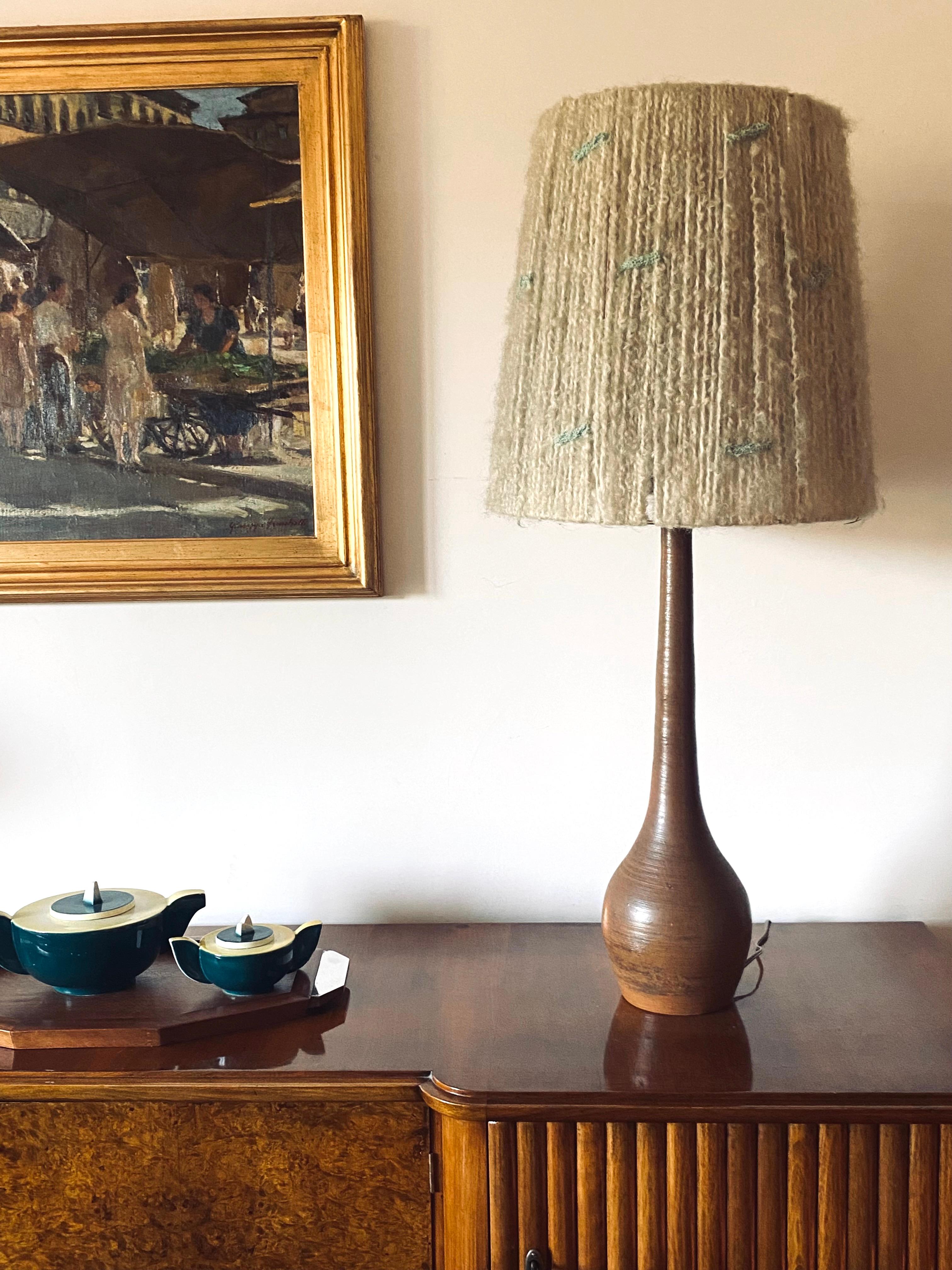 Monumentale glasierte Terrakotta-Tischlampe aus der Mitte des Jahrhunderts, Frankreich 1950er Jahre im Zustand „Hervorragend“ im Angebot in Firenze, IT
