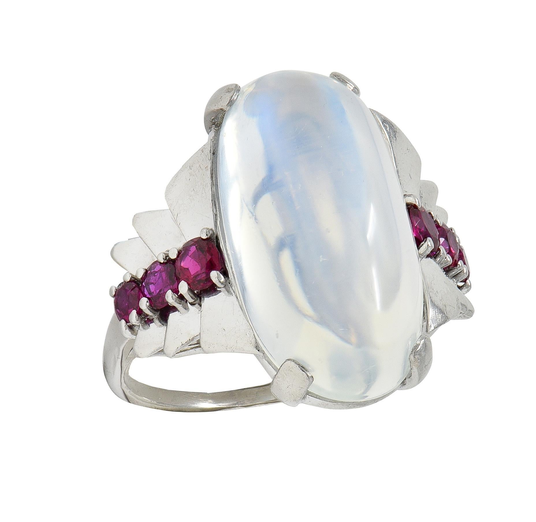Cabochon Mid-Century Moonstone Ruby Platinum Vintage Cocktail Ring in vendita