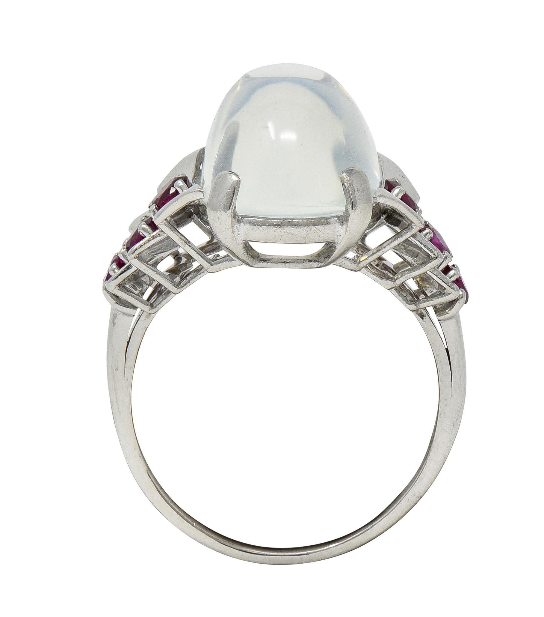 Mid-Century Moonstone Ruby Platinum Vintage Cocktail Ring in vendita 2