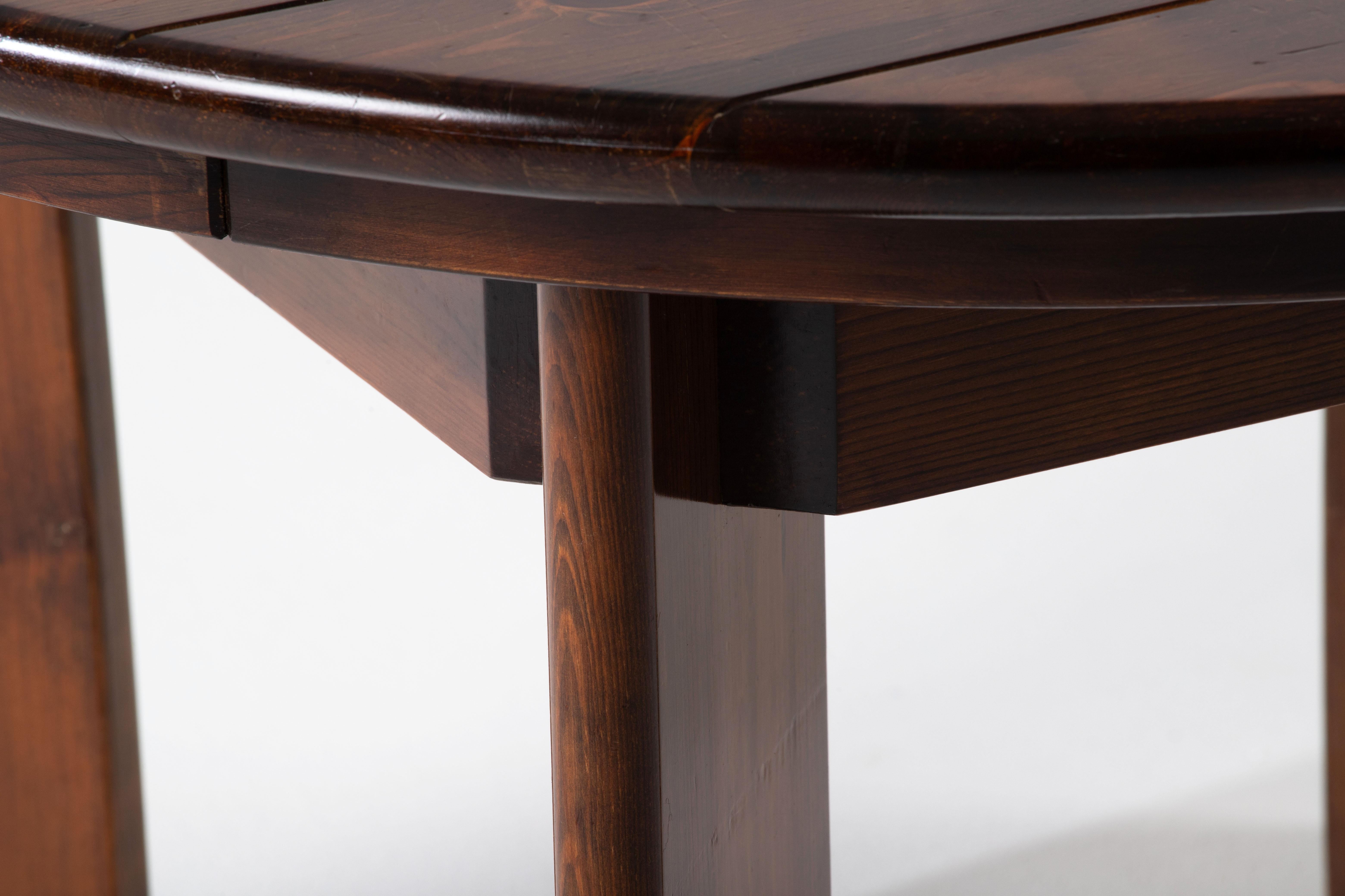 Ensemble de table et chaises brutalistes mi-siècle moderne Bon état - En vente à Kaštel Sućurac, Splitsko-dalmatinska županija
