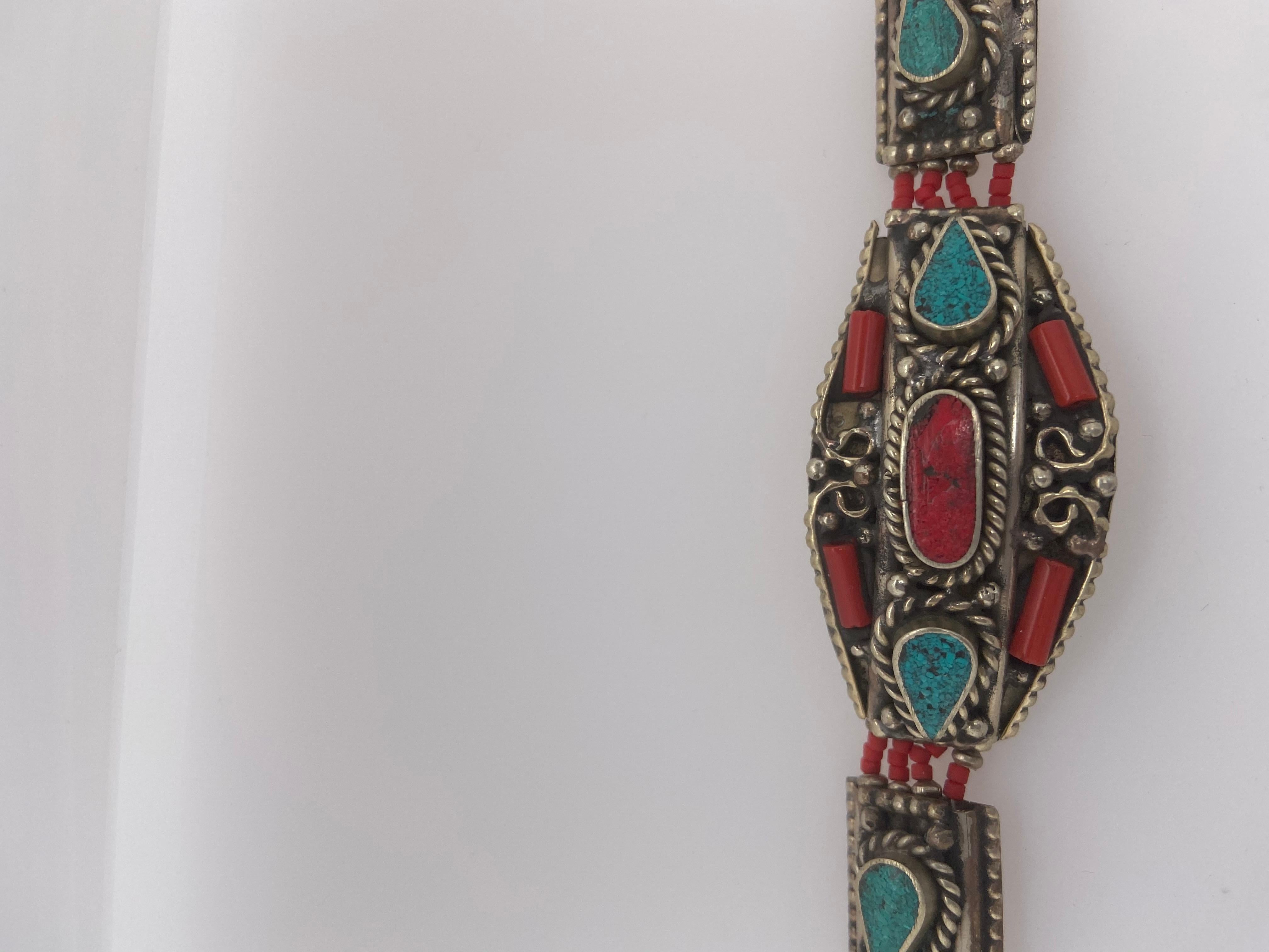 Midcentury Moroccan Tribal Silver Bracelet with Turquoise and Red Stones For Sale 2