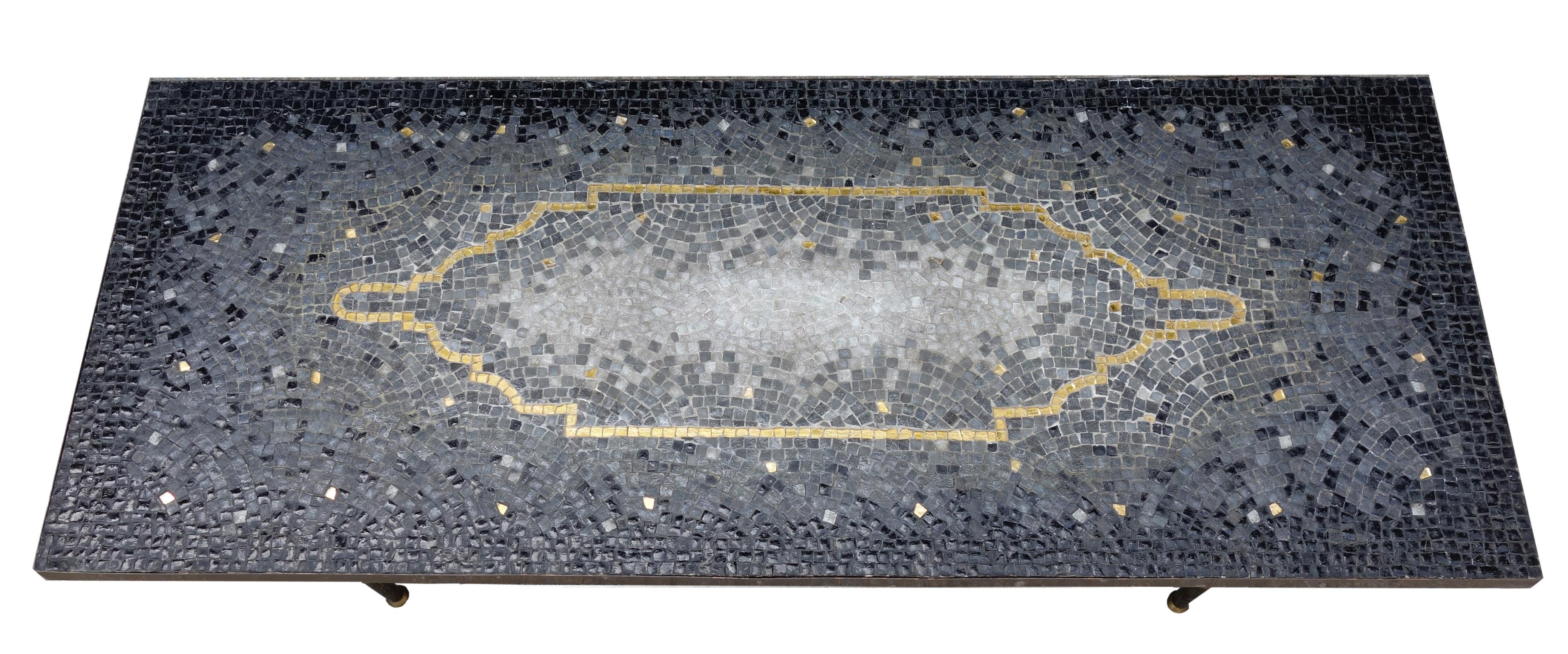 Mosaik-Couchtisch aus der Mitte des Jahrhunderts von Genaro Alvarez (Mexikanisch) im Angebot