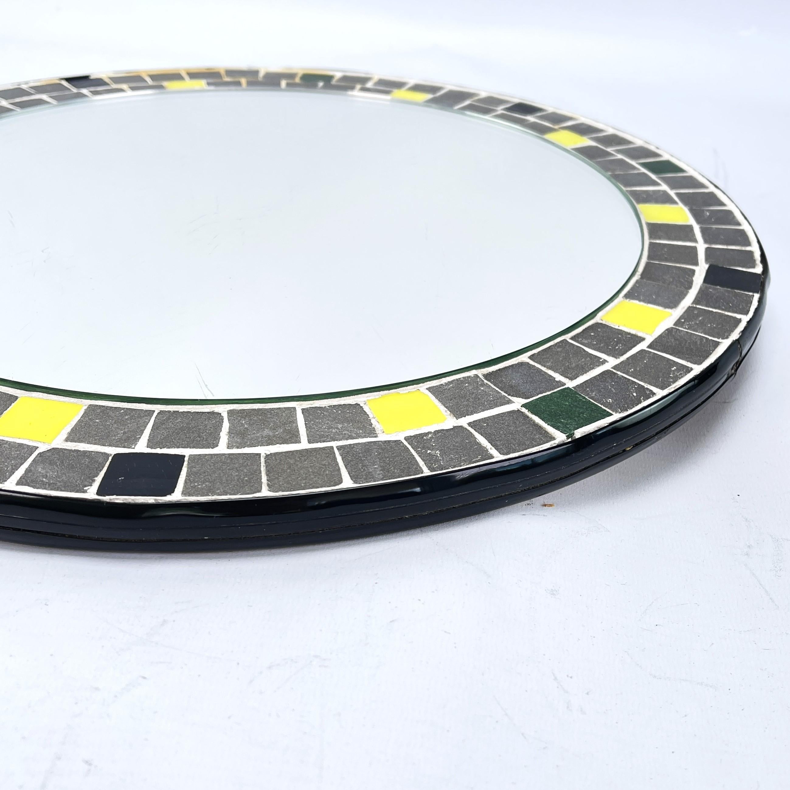 MID-CENTURY Mosaik Wandspiegel rund vintage Spiegel 70s im Zustand „Gut“ im Angebot in Bingen am Rhein, RP